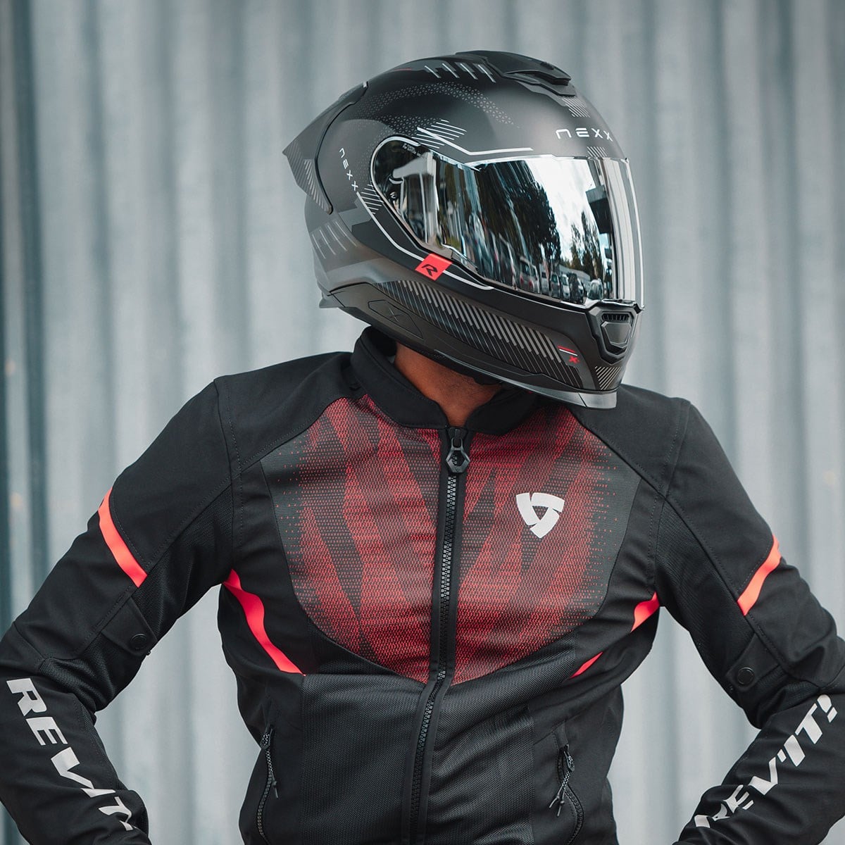 Nexx Y.100R Baron Mat Siyah KaskNexx Y.100R Baron Mat Siyah Kask