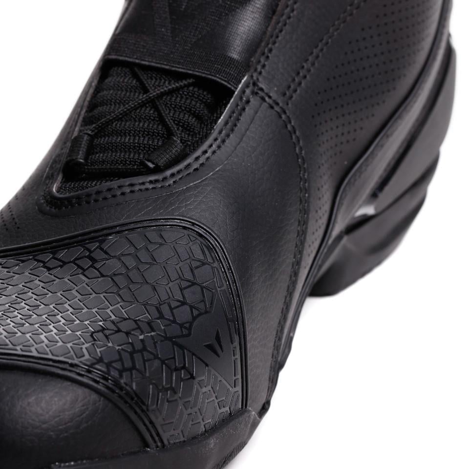 Dainese Superya Ayakkabı Siyah Kırmızı | Magnezyum SliderDainese Superya Black Red Deri Ayakkabı