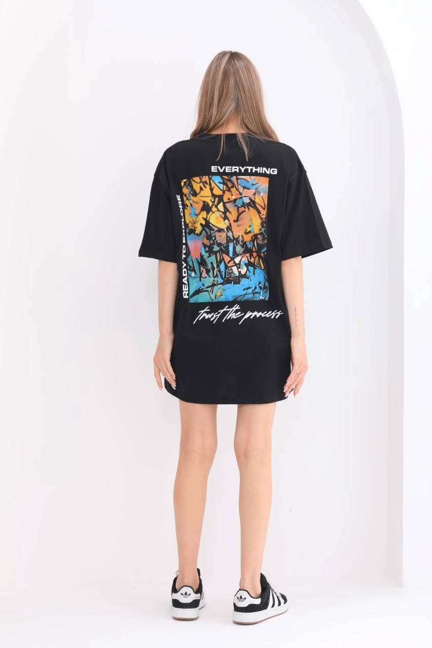 kadın  Bisiklet Yaka Baskılı Oversize T-Shirt - Siyah