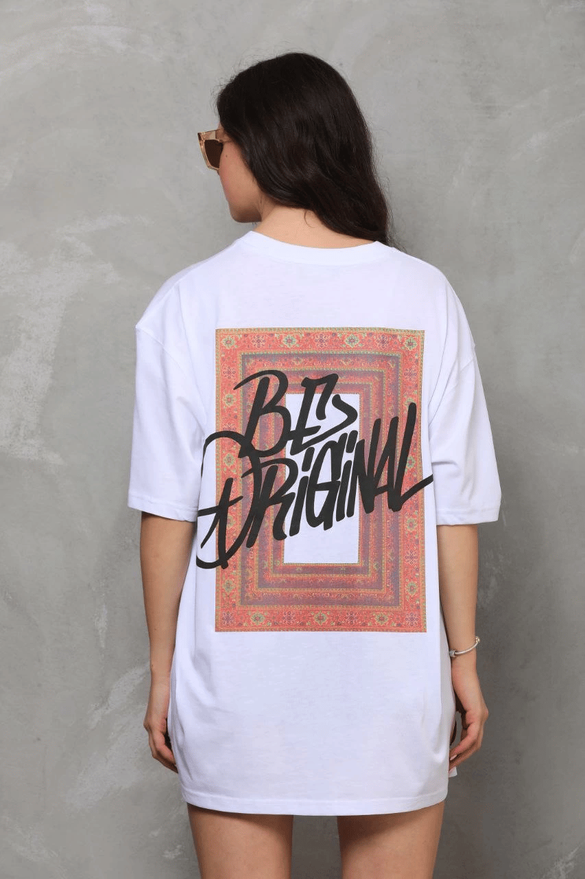 Kadın Baskılı T-Shirt Kısa Kol Bisiklet Yaka Oversize Rahat Kalıp Tişört - Beyaz