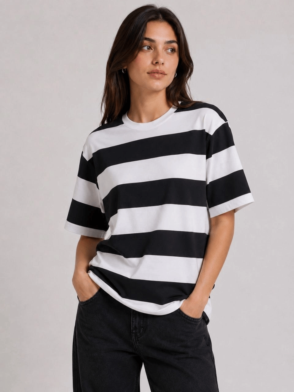 Kadın Çizgili Oversize Tişört Bisiklet Yaka Kısa Kol Yazlık T-Shirt - Siyah