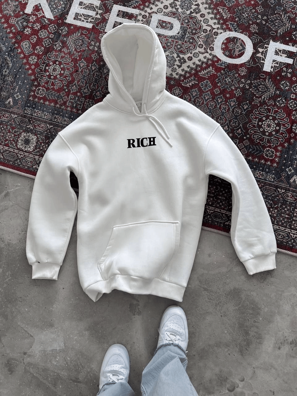 Kadın Kapüşonlu Kanguru Cepli Sweatshirt 3 İplik Pamuklu Baskılı Hoodie - Beyaz