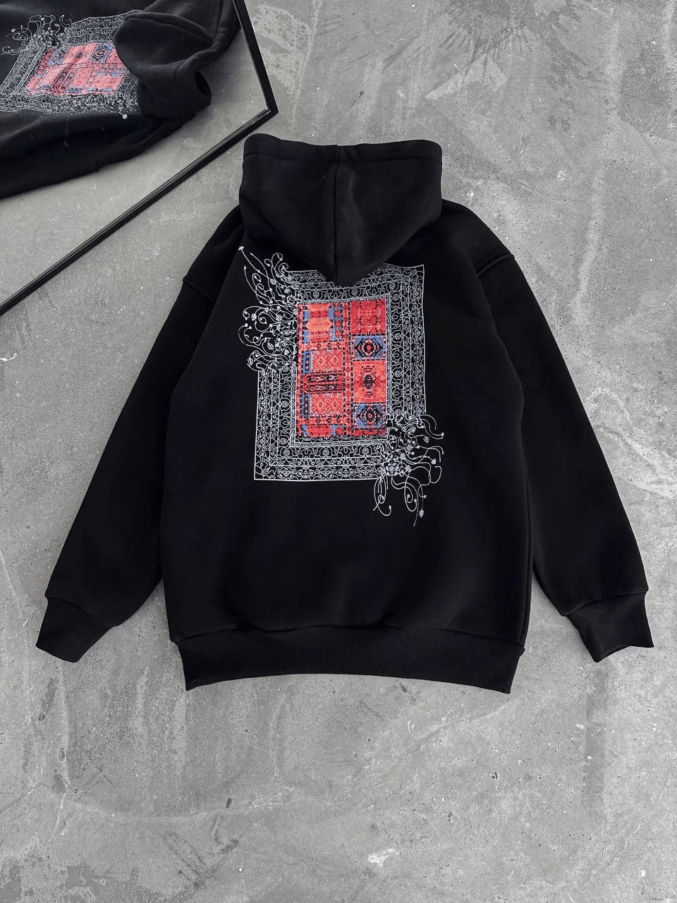Kadın Kapüşonlu Kanguru Cepli Sweatshirt 3 İplik Pamuklu Baskılı Hoodie - Siyah