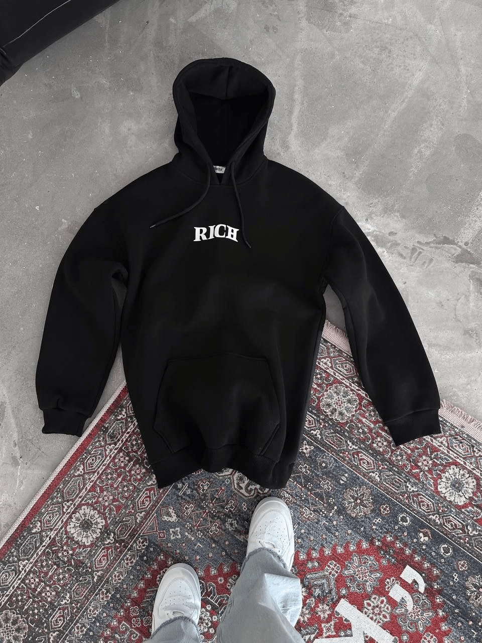 Kadın Kapüşonlu Kanguru Cepli Sweatshirt 3 İplik Pamuklu Baskılı Hoodie - Siyah