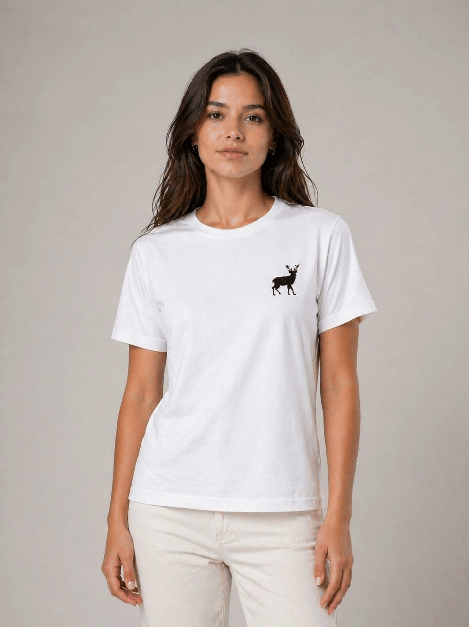 Kadın Minimal Geyik Logolu Tişört Bisiklet Yaka Kısa kol Yazlık T-Shirt - Beyaz