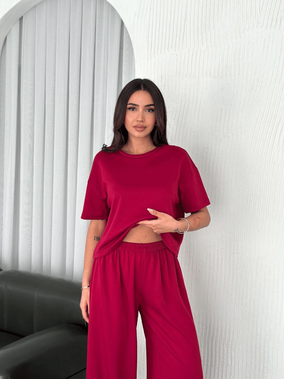 Kadın Osy Modal Yumuşak Dokulu Kumaş Bisiklet Yaka T-shirt Bol paça Pantolon ikili Takım -Bordo