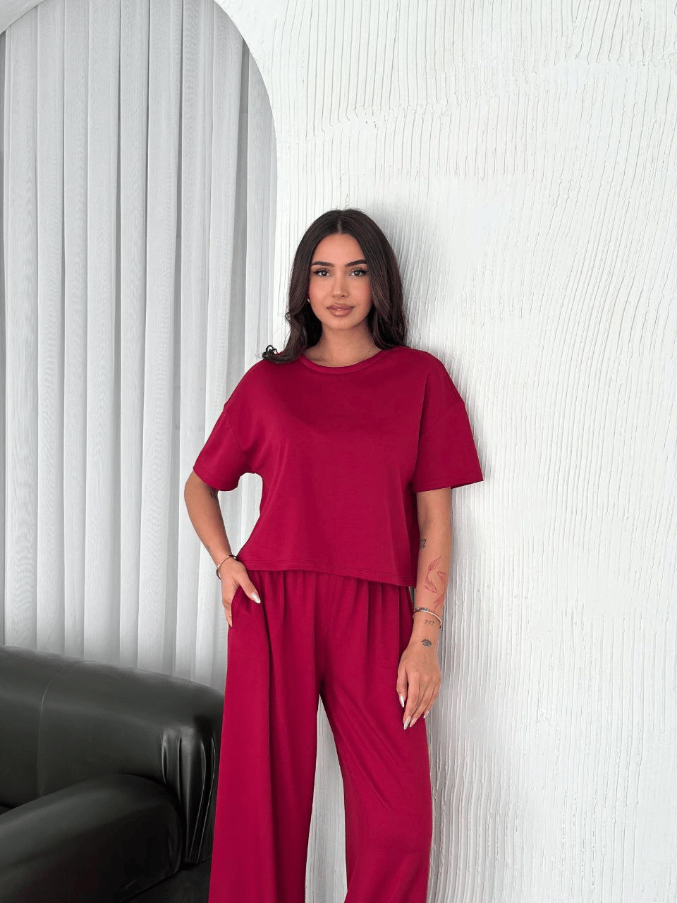 Kadın Osy Modal Yumuşak Dokulu Kumaş Bisiklet Yaka T-shirt Bol paça Pantolon ikili Takım -Bordo