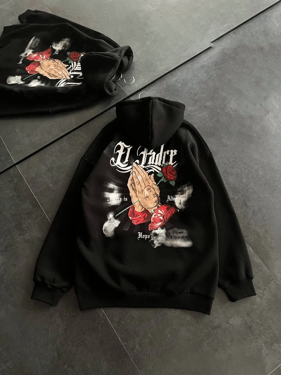 Kadın Oversize Kapüşonlu Cepli Baskılı 3 İplik Pamuklu Hoodie Sweatshirt - Siyah