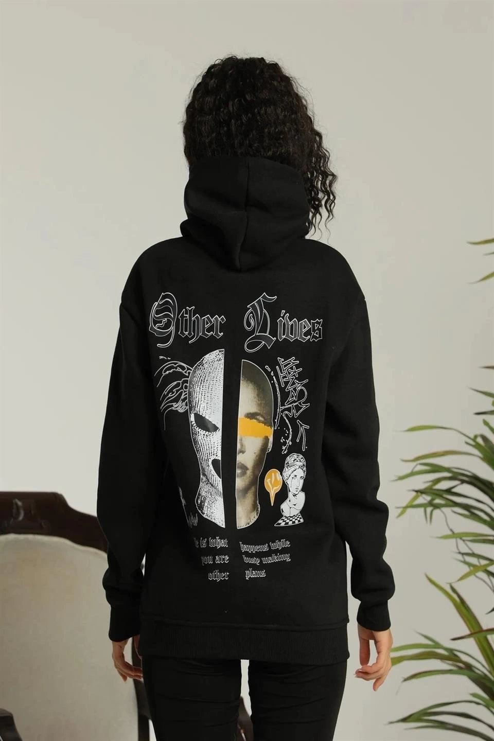 Kadın Oversize Kapüşonlu Cepli Baskılı 3 İplik Pamuklu Hoodie Sweatshirt - Siyah