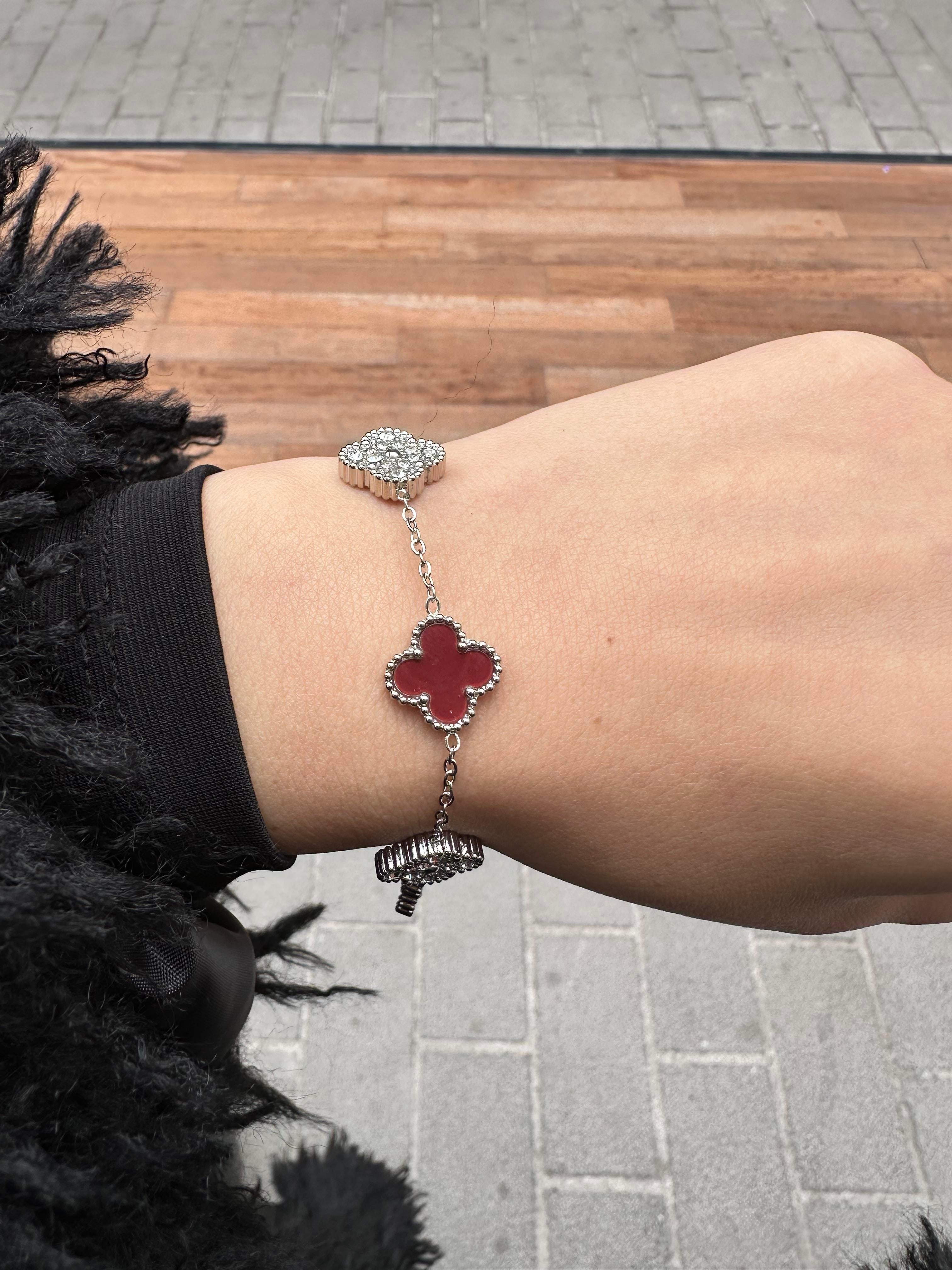 Taşlı geçişli bordo Silver yonca bileklik