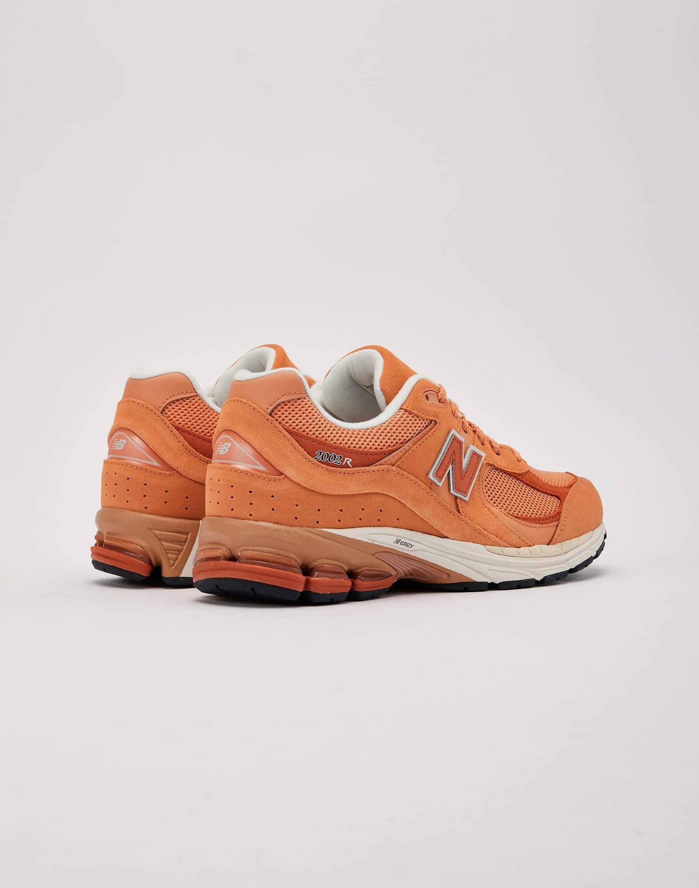 NEW BALANCE ERKEK AYAKKABI M2002RFJ