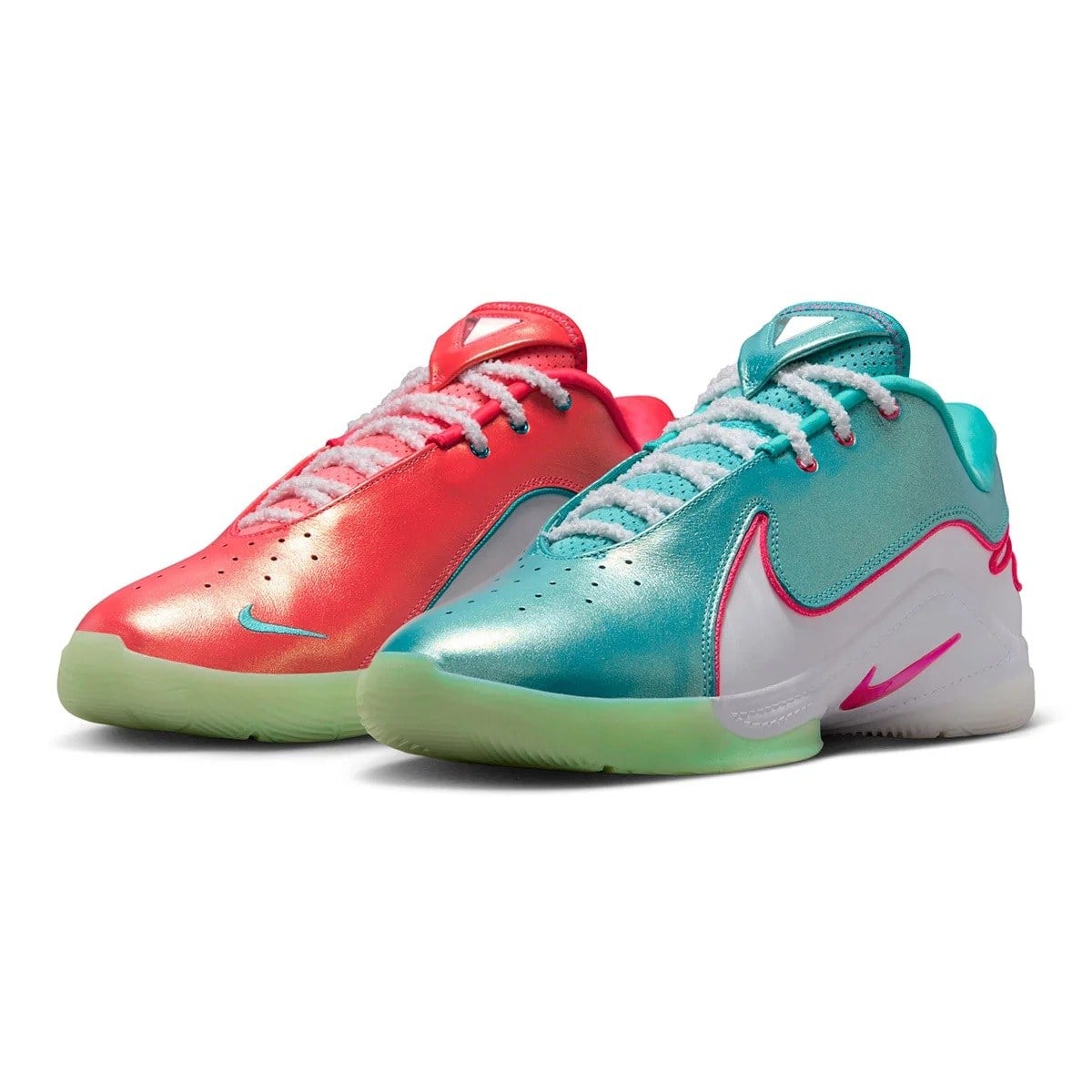 NIKE LEBRON XXII XMAS ERKEK AYAKKABI HV5148-600