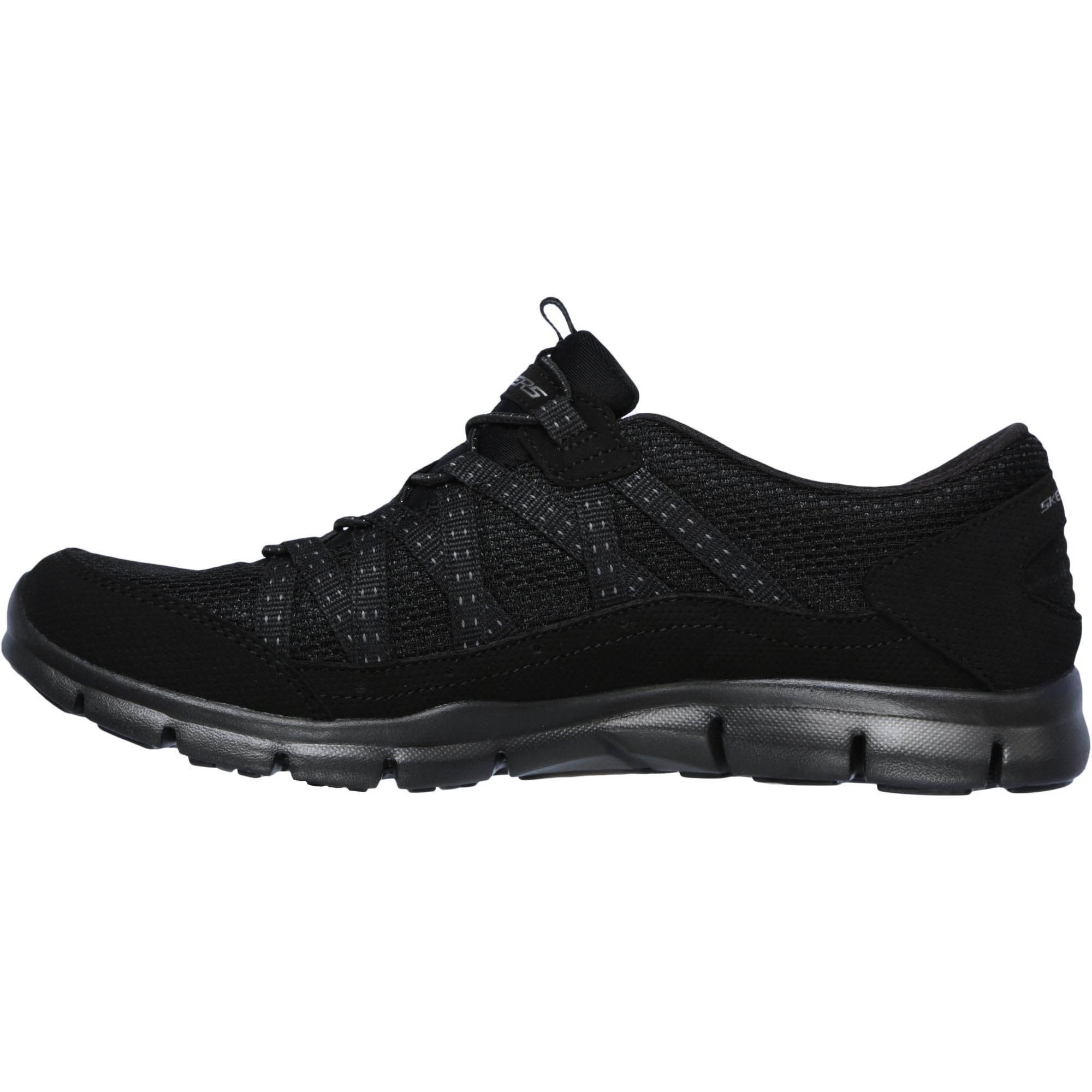 SKECHERS STROLLING KADIN AYAKKABI 22823NA-BBK