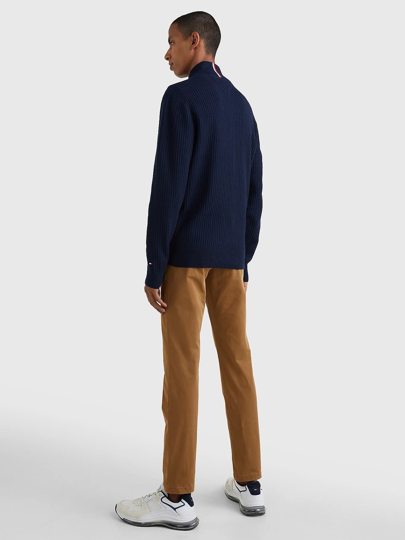 TOMMY HILFIGER ERKEK SWEATSHIRT MW0MW25343-DW5