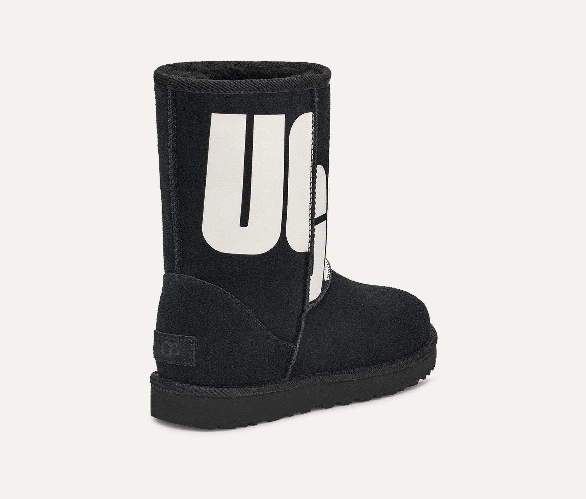 UGG CLASSIC SHORT II KADIN BOT 1129231-BLK
