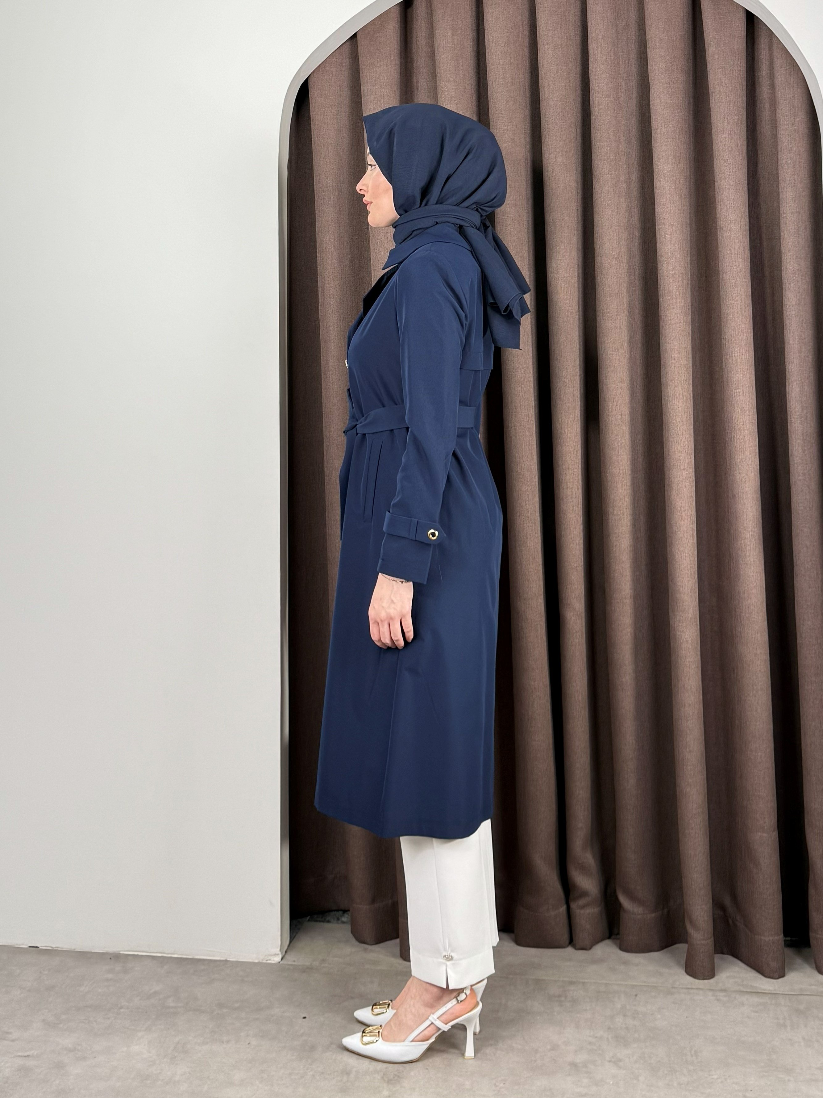 TRENCH LACİ