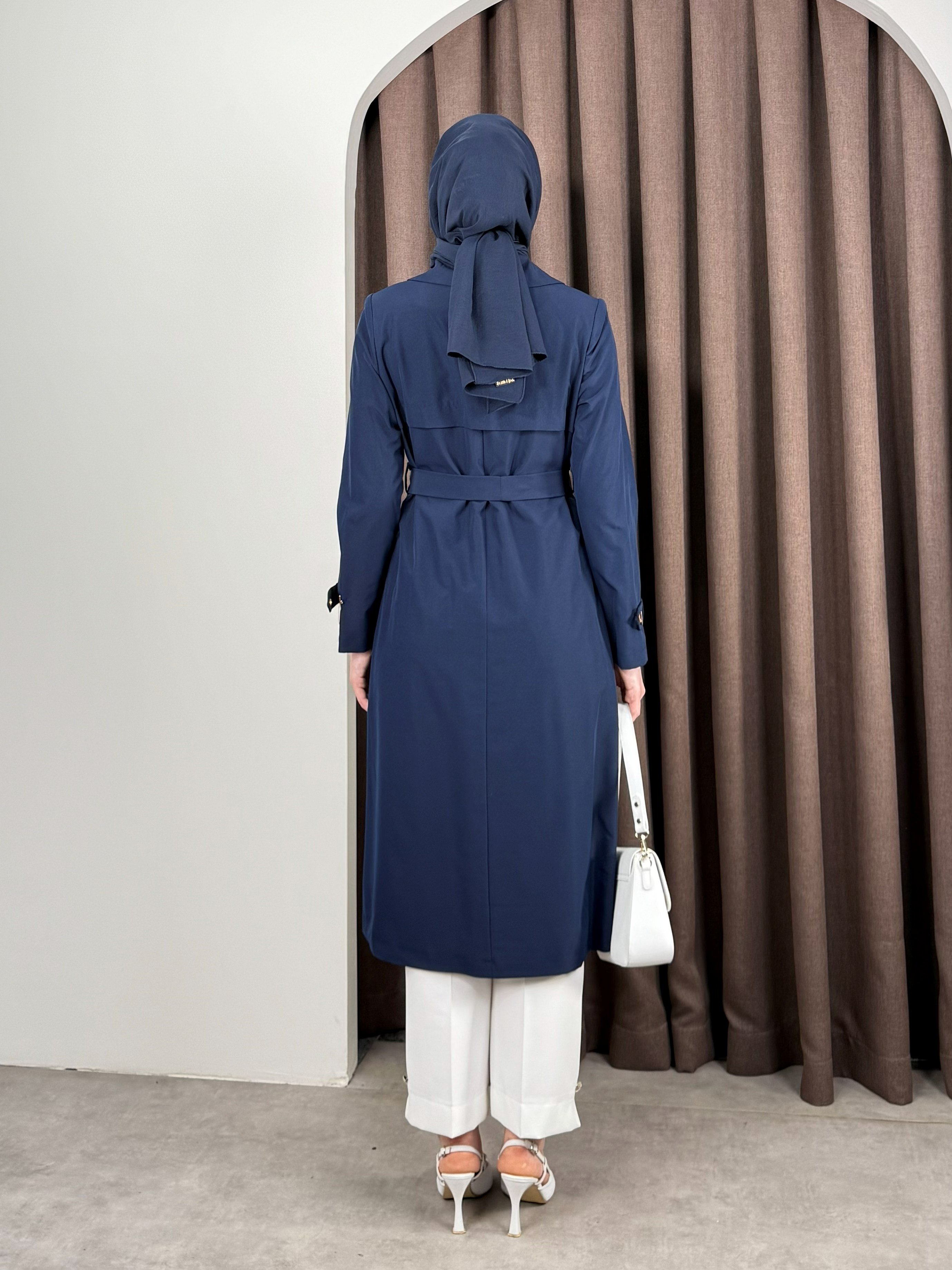 TRENCH LACİ