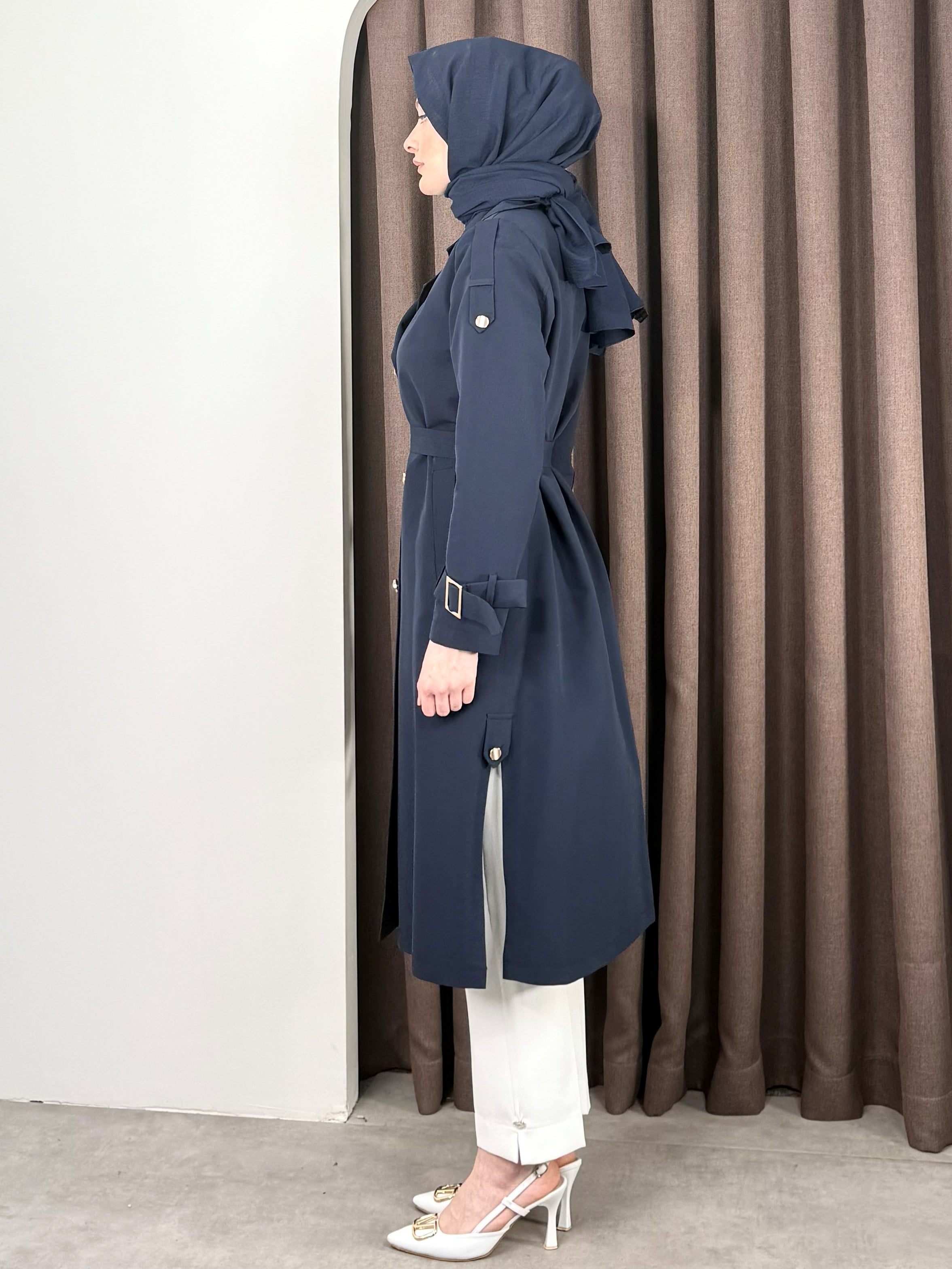 TRENCH LACİ