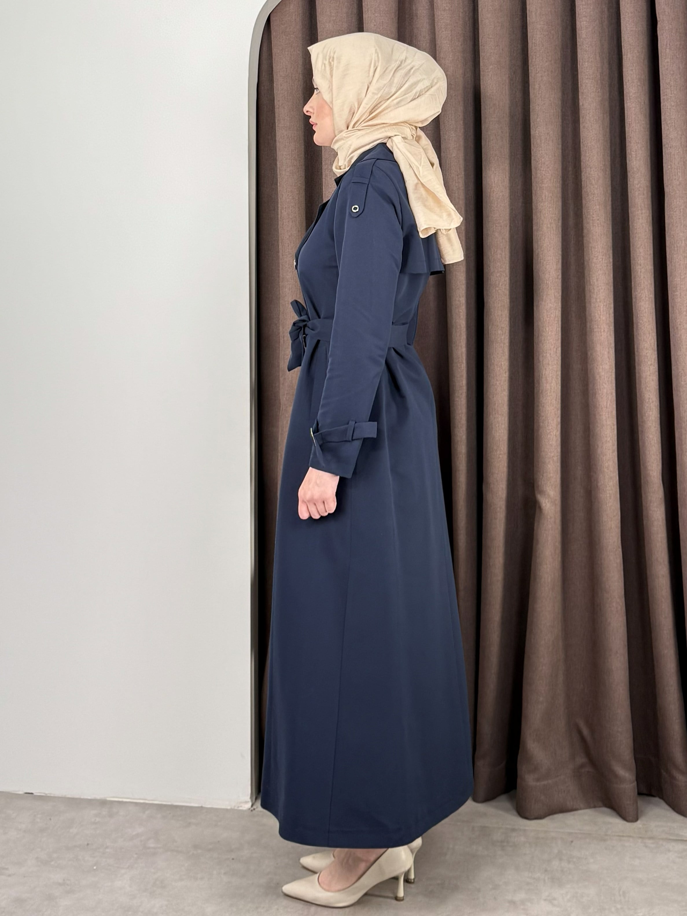 TRENCH LACİ