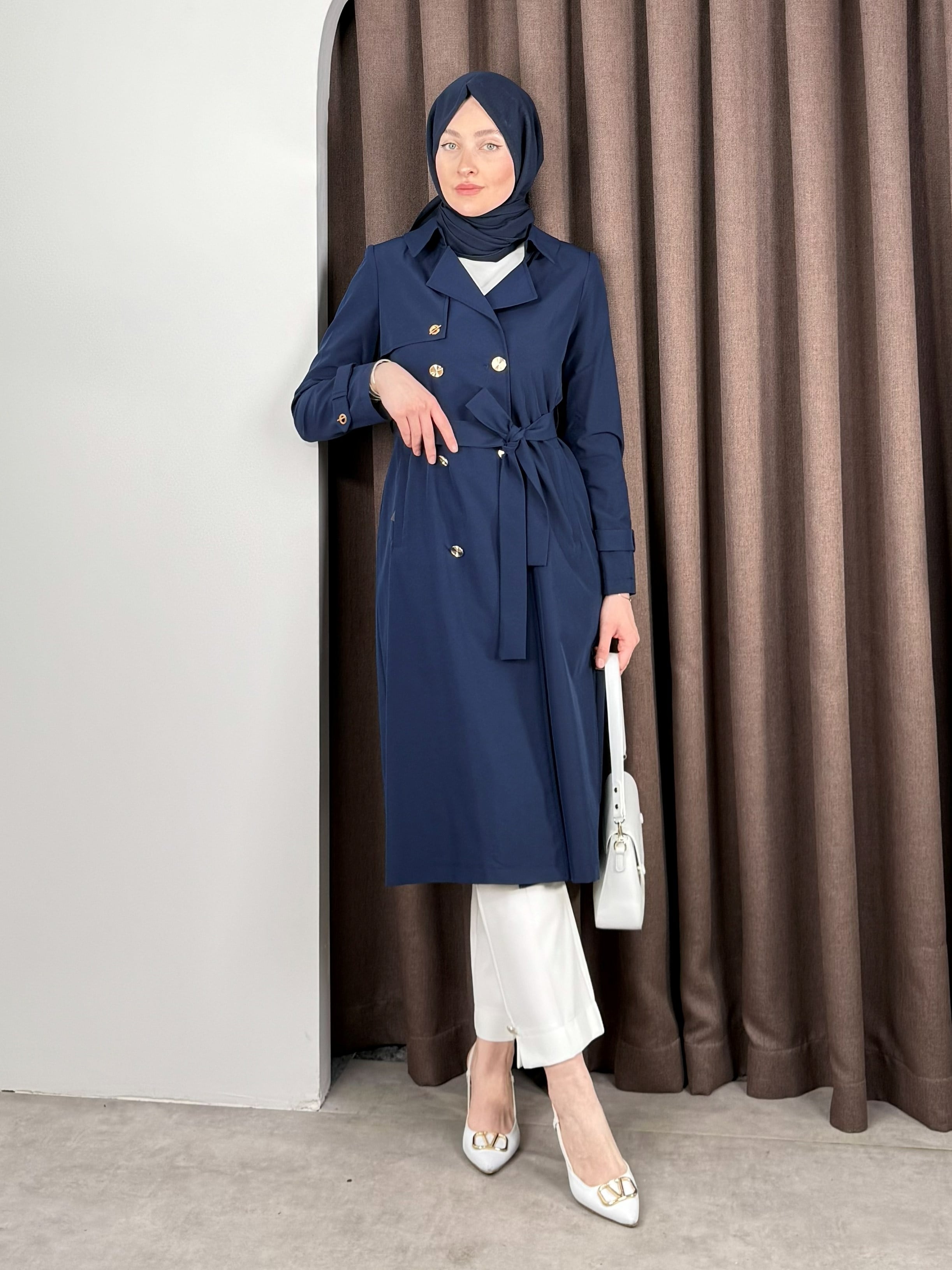 TRENCH LACİ