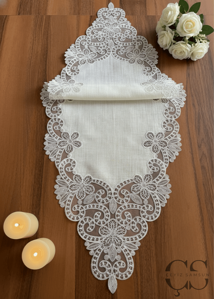 Fransız Güpürlü Salon Takımı - 5 Parça Set - Krem Güpür & Kumaş