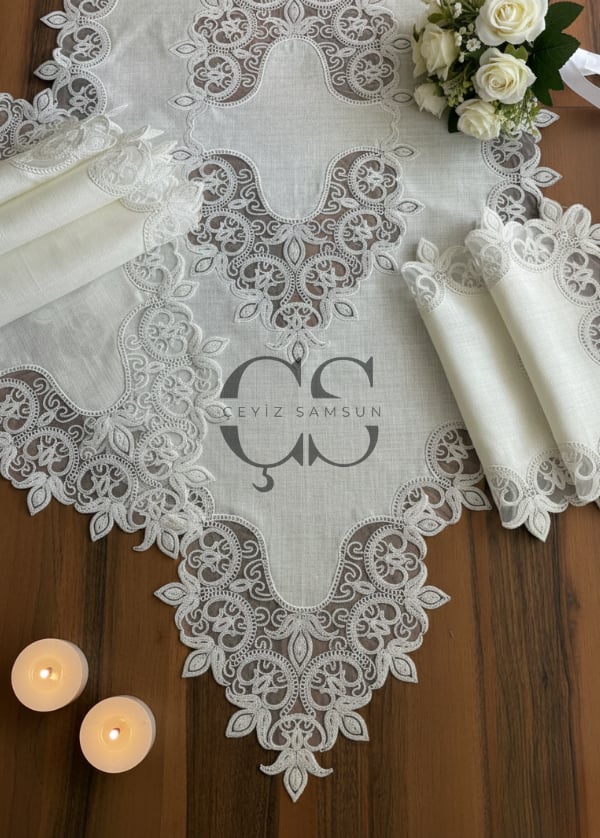 Fransız Güpürlü Salon Takımı - 5 Parça Set - Krem Güpür & Kumaş