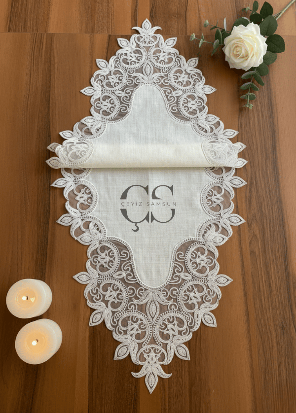 Fransız Güpürlü Salon Takımı - 5 Parça Set - Krem Güpür & Kumaş