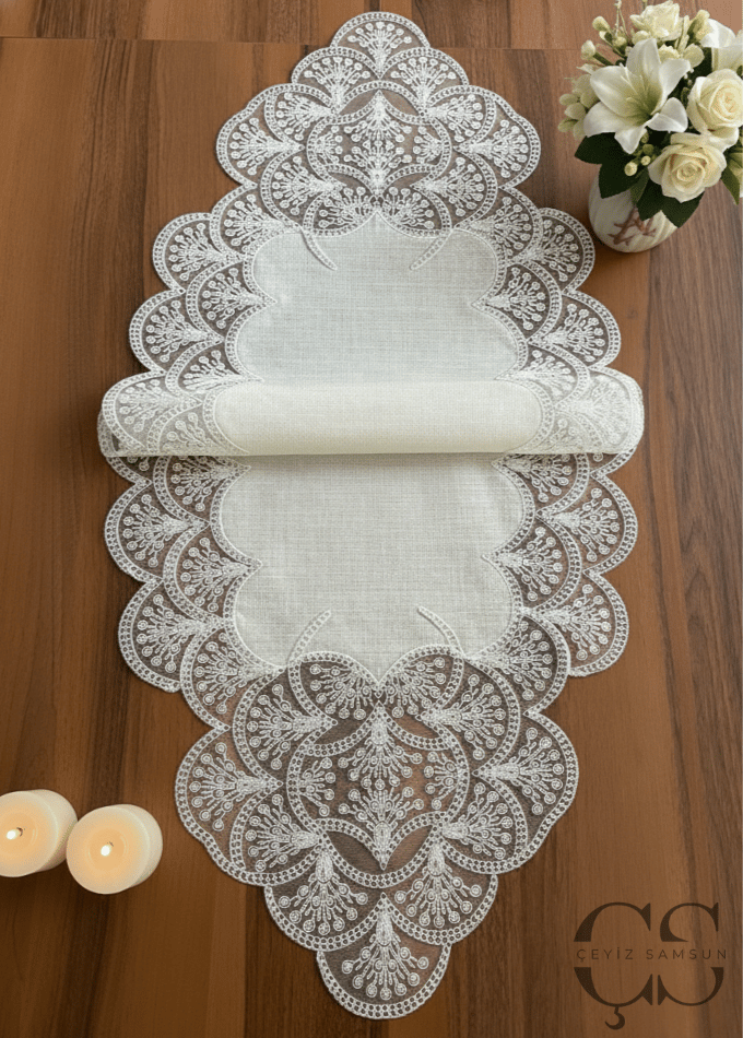 Fransız Güpürlü Salon Takımı - 5 Parça Set - Krem Güpür & Kumaş