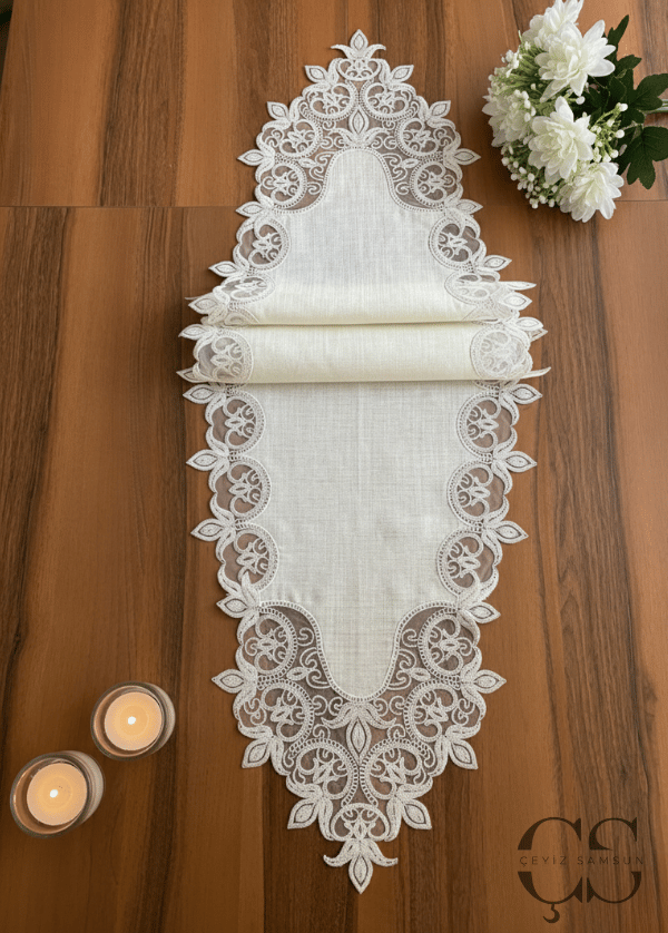 Fransız Güpürlü Salon Takımı - 5 Parça Set - Krem Güpür & Kumaş