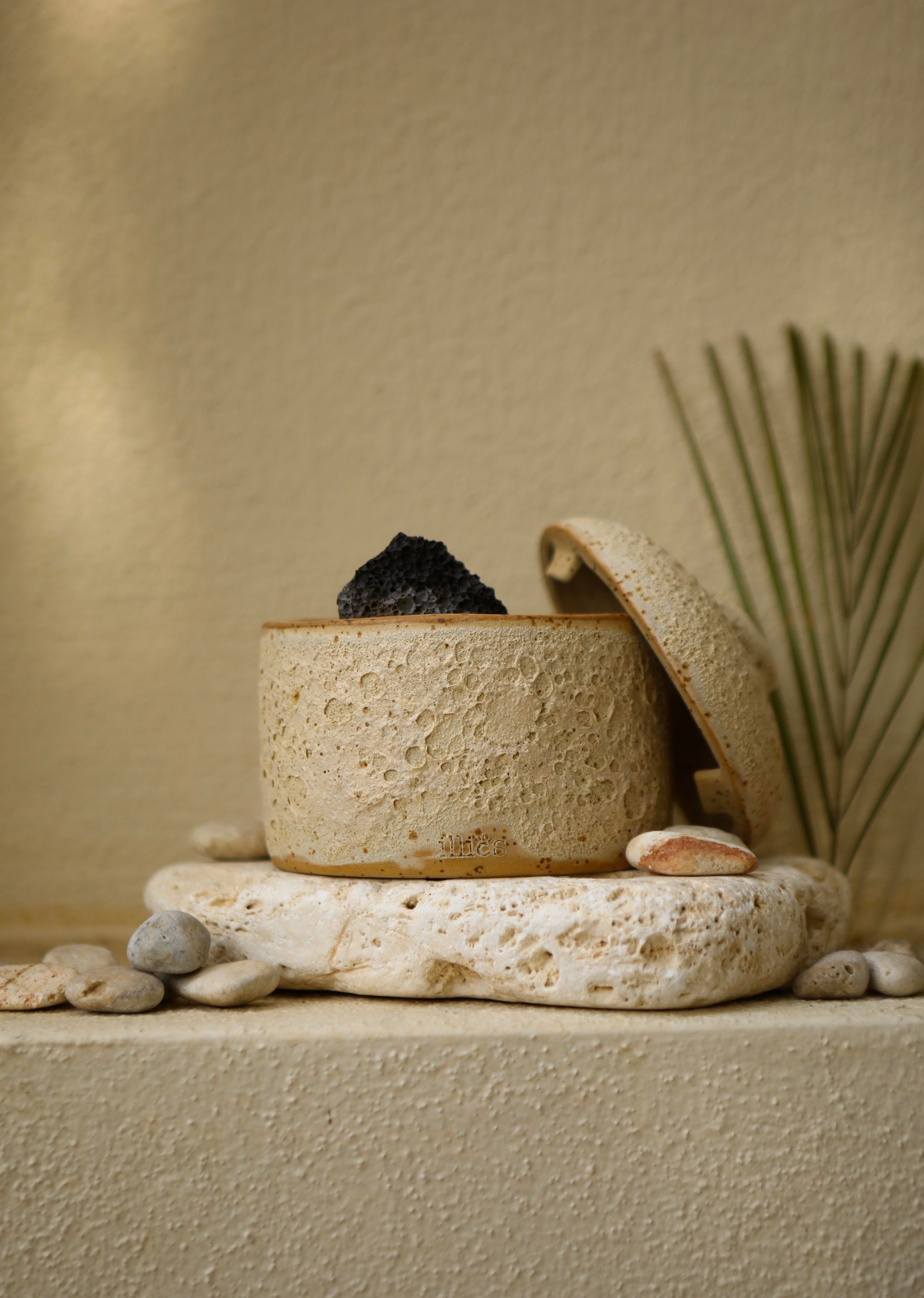 Lava Stone Mineral Diffuser Set- Bej