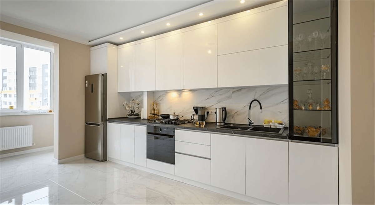 AGT TREND KAPAK PANEL HG BİANCO 18X122X280