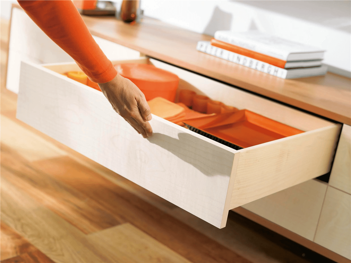 BLUM TANDEM TIPON 30 CM FRENSİZ 550F3000