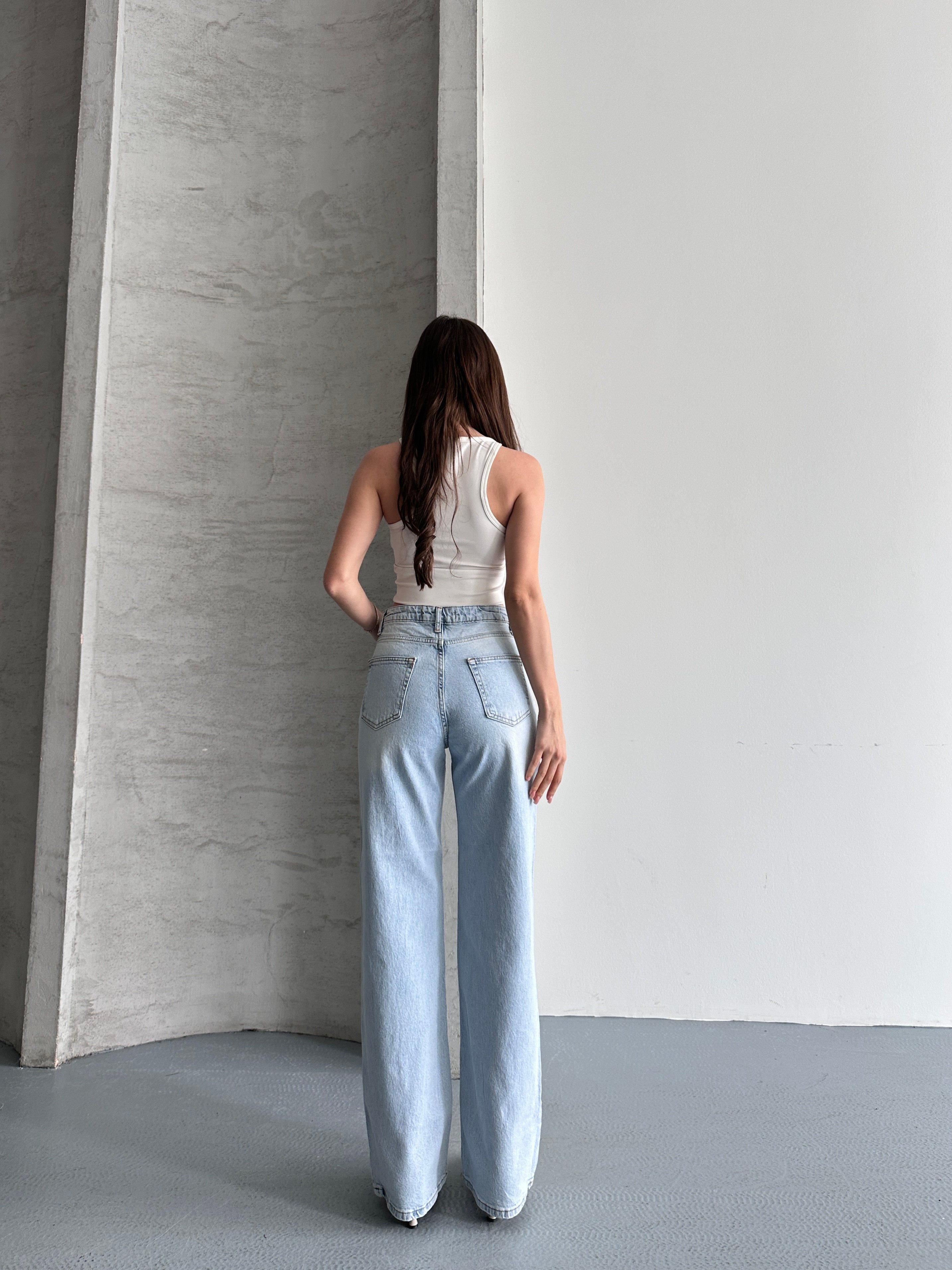 Nakış Detaylı Premium Jean
