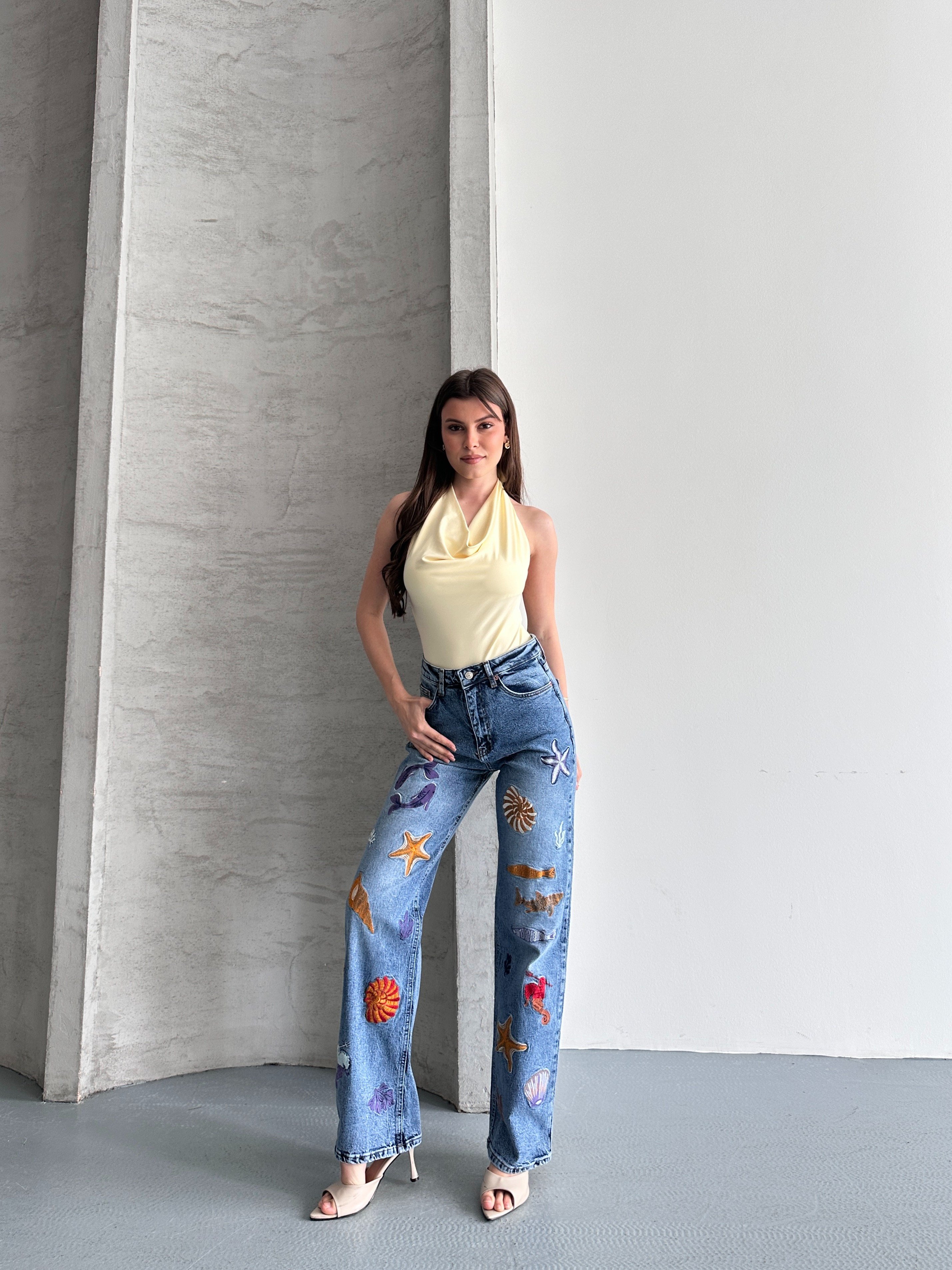 Nakış Detaylı Premium Jean