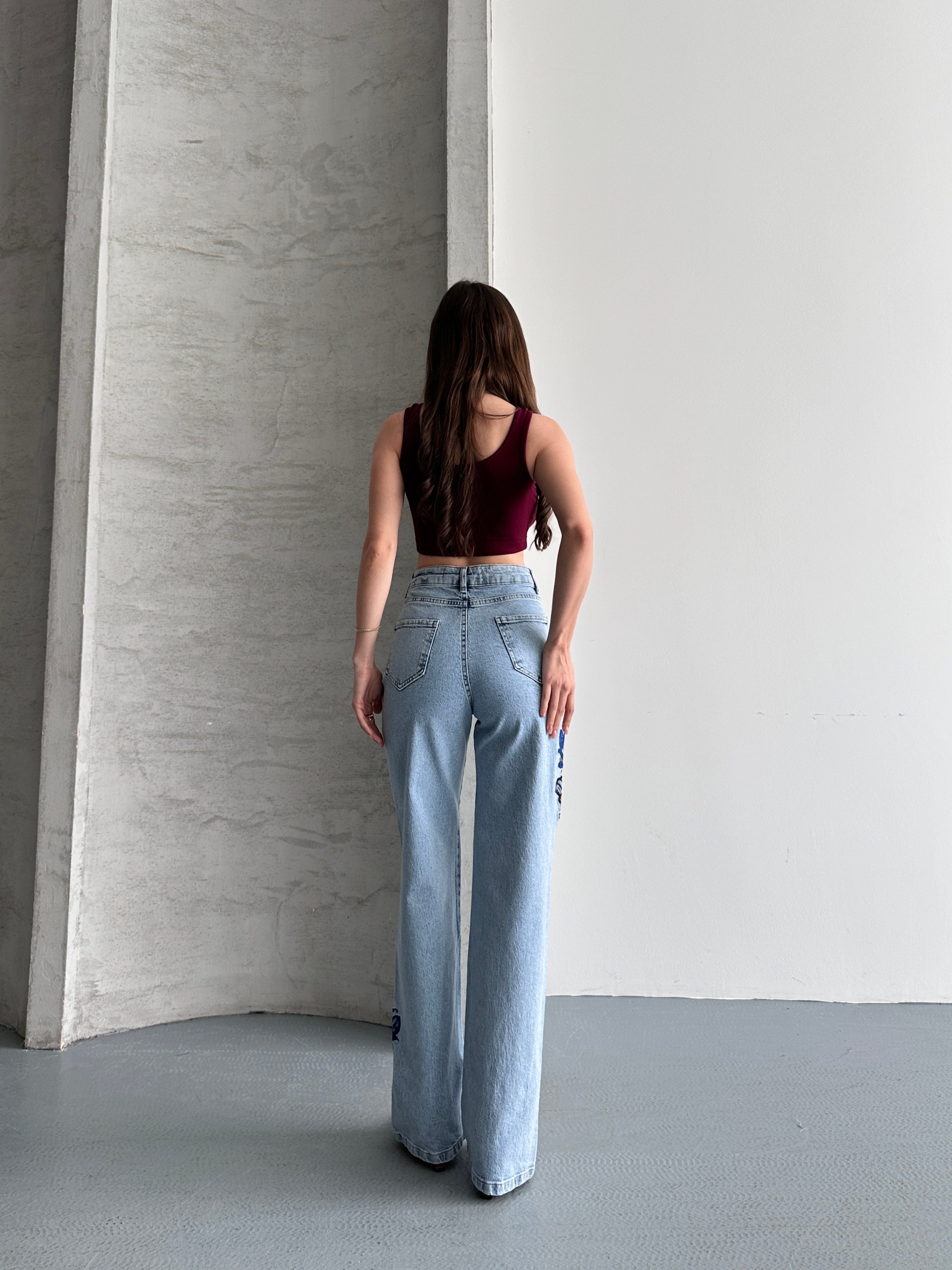 Nakış Detaylı Premium Jean