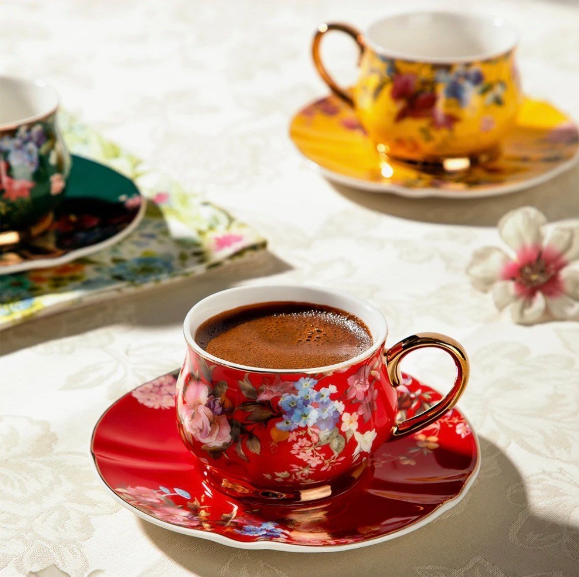 Nehir Rossella 6 Kişilik Porselen Fincan Takımı
