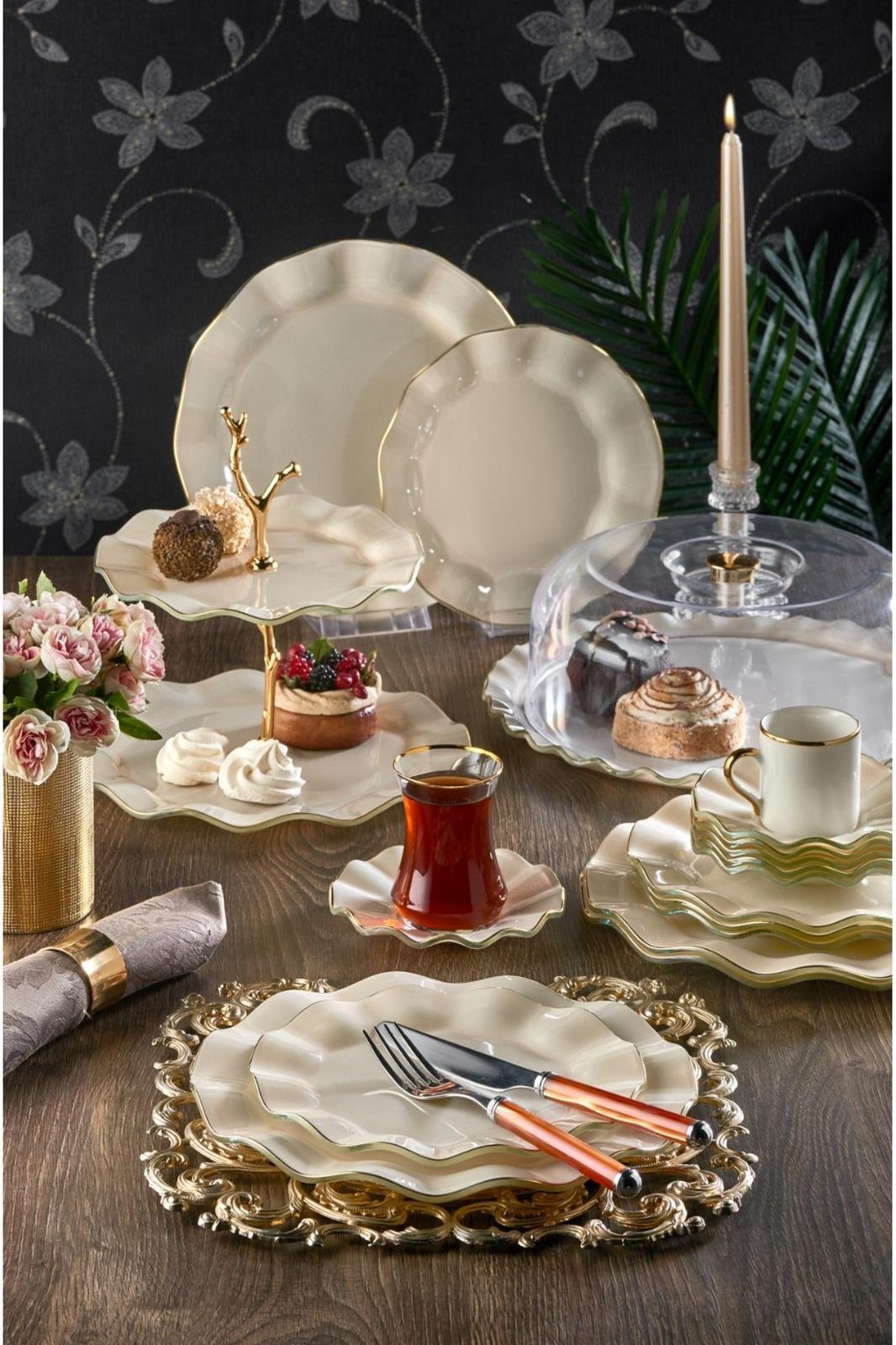 SURF GOLD 34 PAYÇA ÇAY SETİ