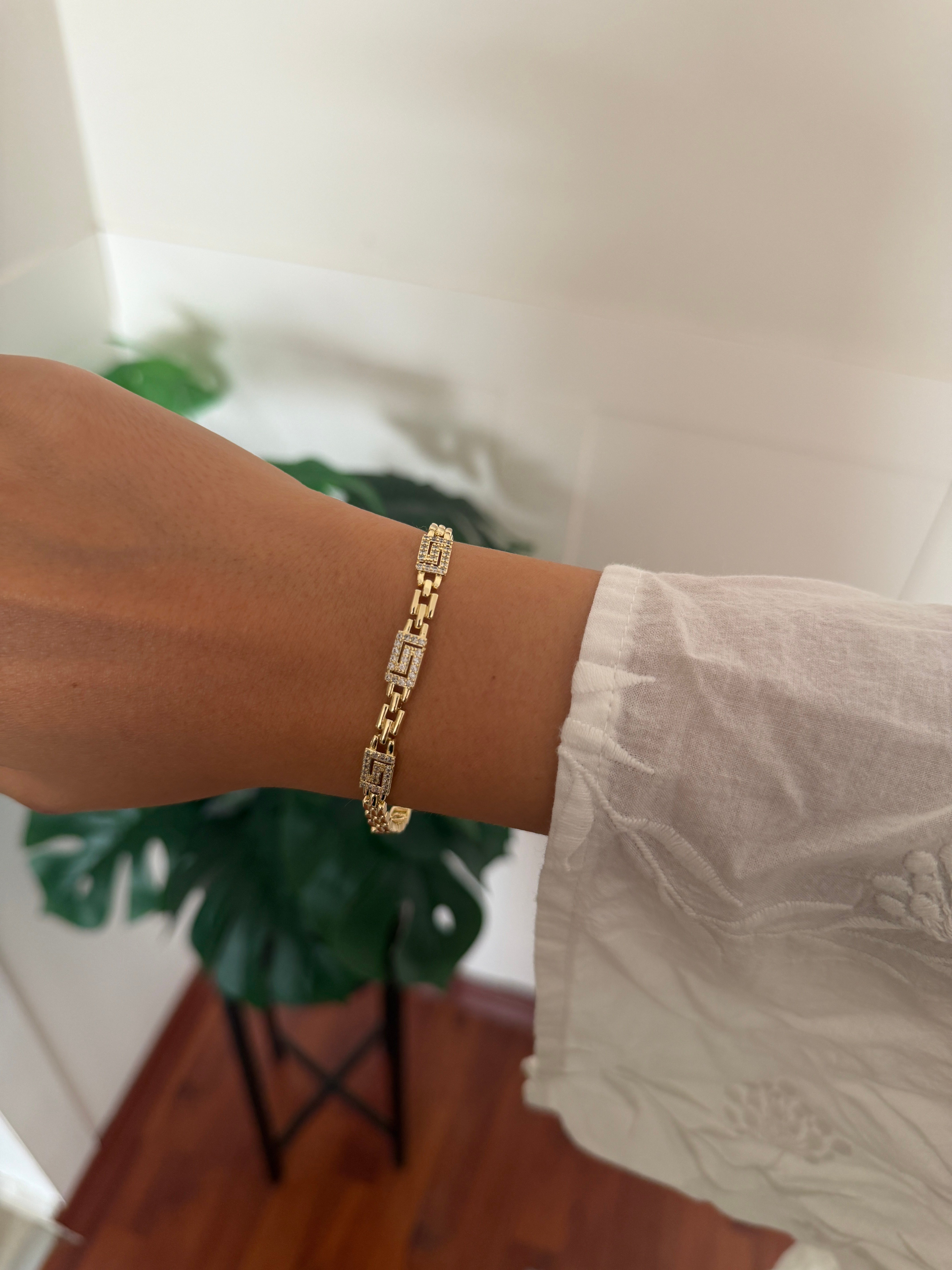 14K gold renk altın kaplama, ağır işçiliği olan harika bileklik