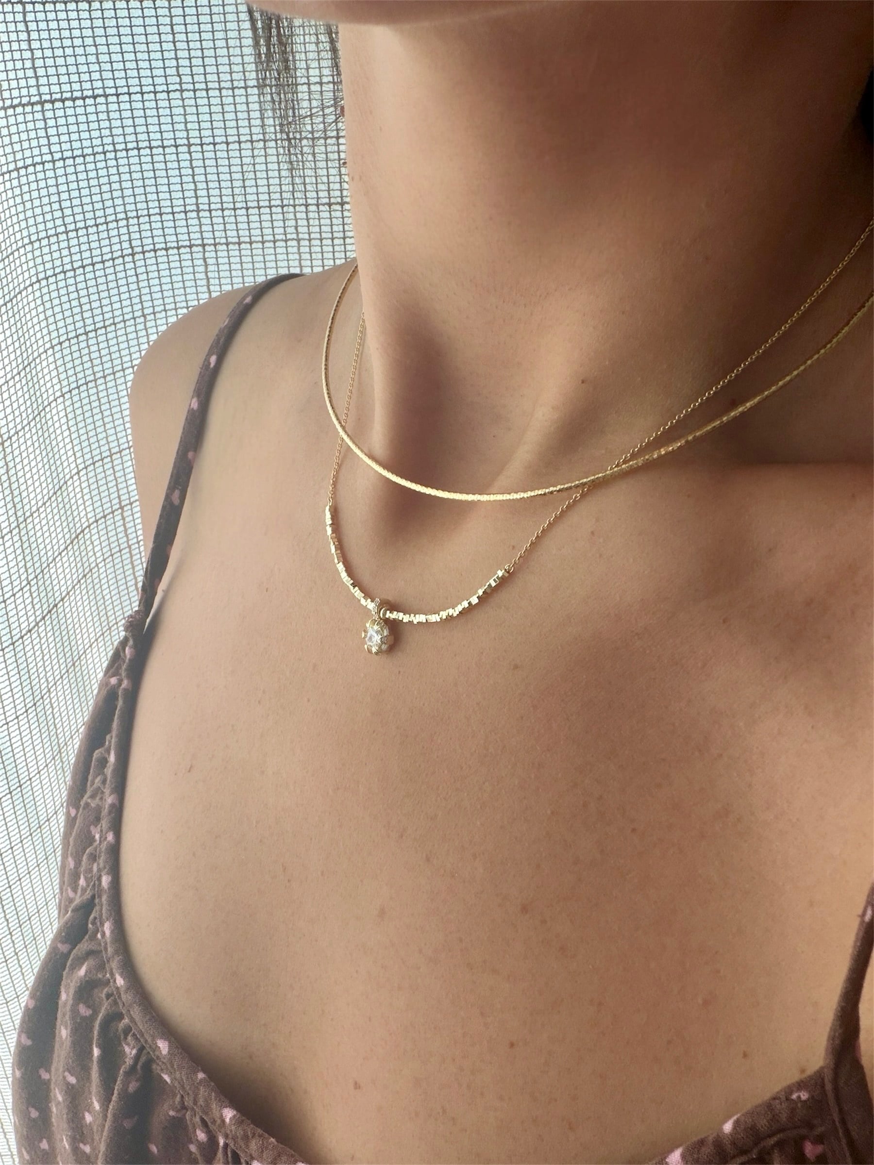 14K gold renk altın kaplama choker şık zincir ile tek taş detaylı kare dorikalı harika 2'li kolye seti