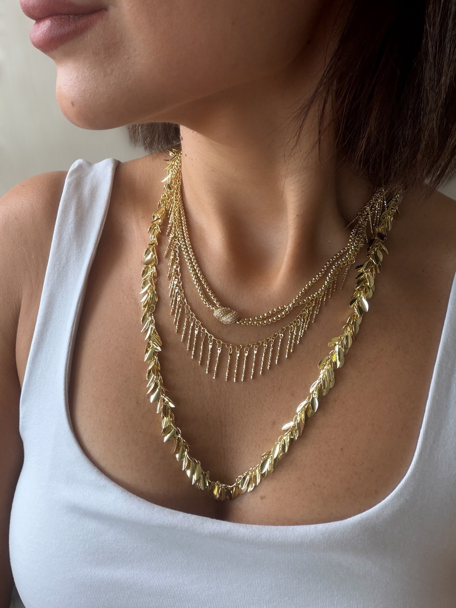14K gold renk altın kaplama harika şıklıkta tam bir kombin tamamlayıcı sallantılı zincir kolye