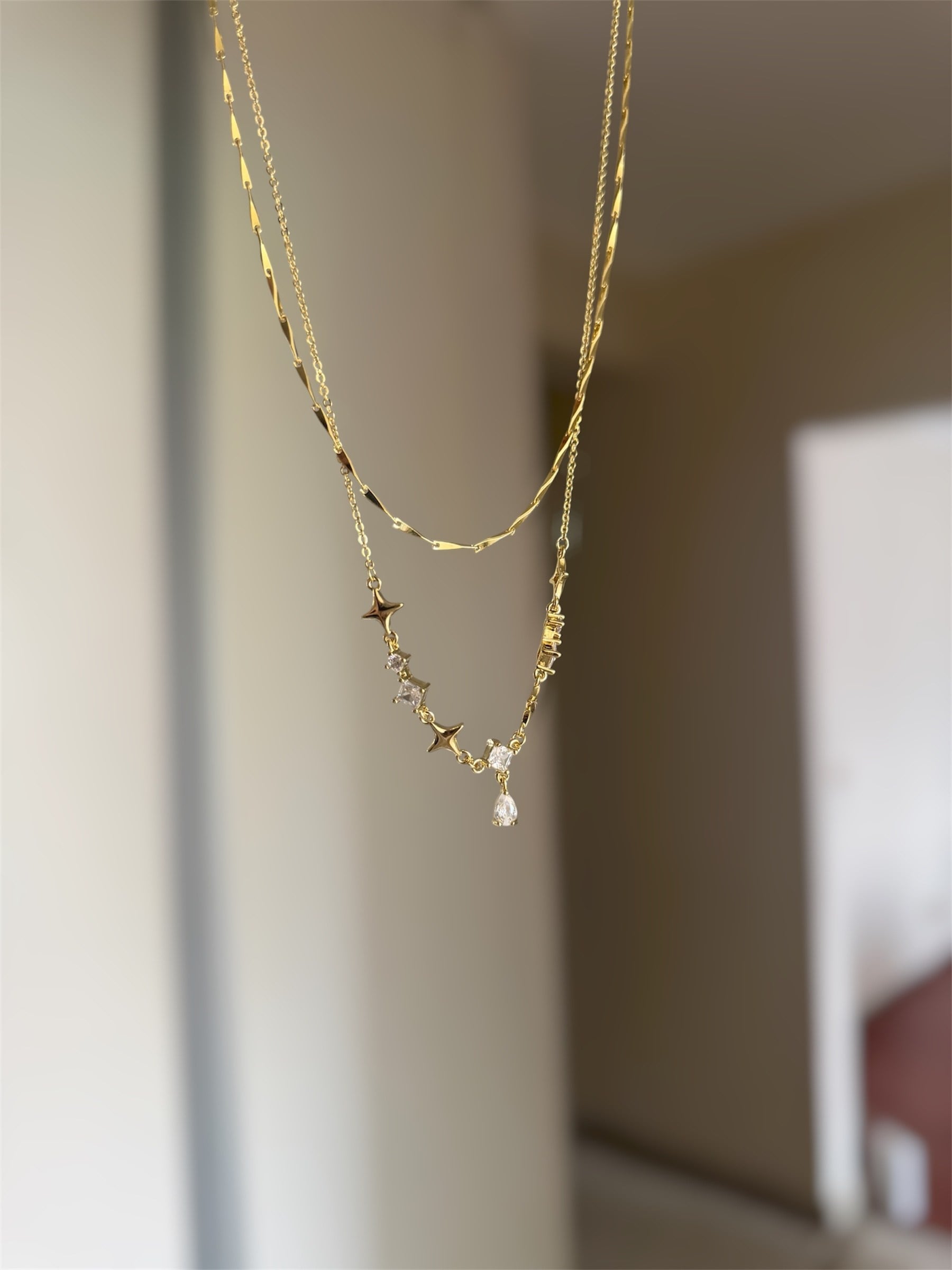 14K gold renk altın kaplama tasarım zincir ve şık Y form yıldız detaylı 2'li kolye seti