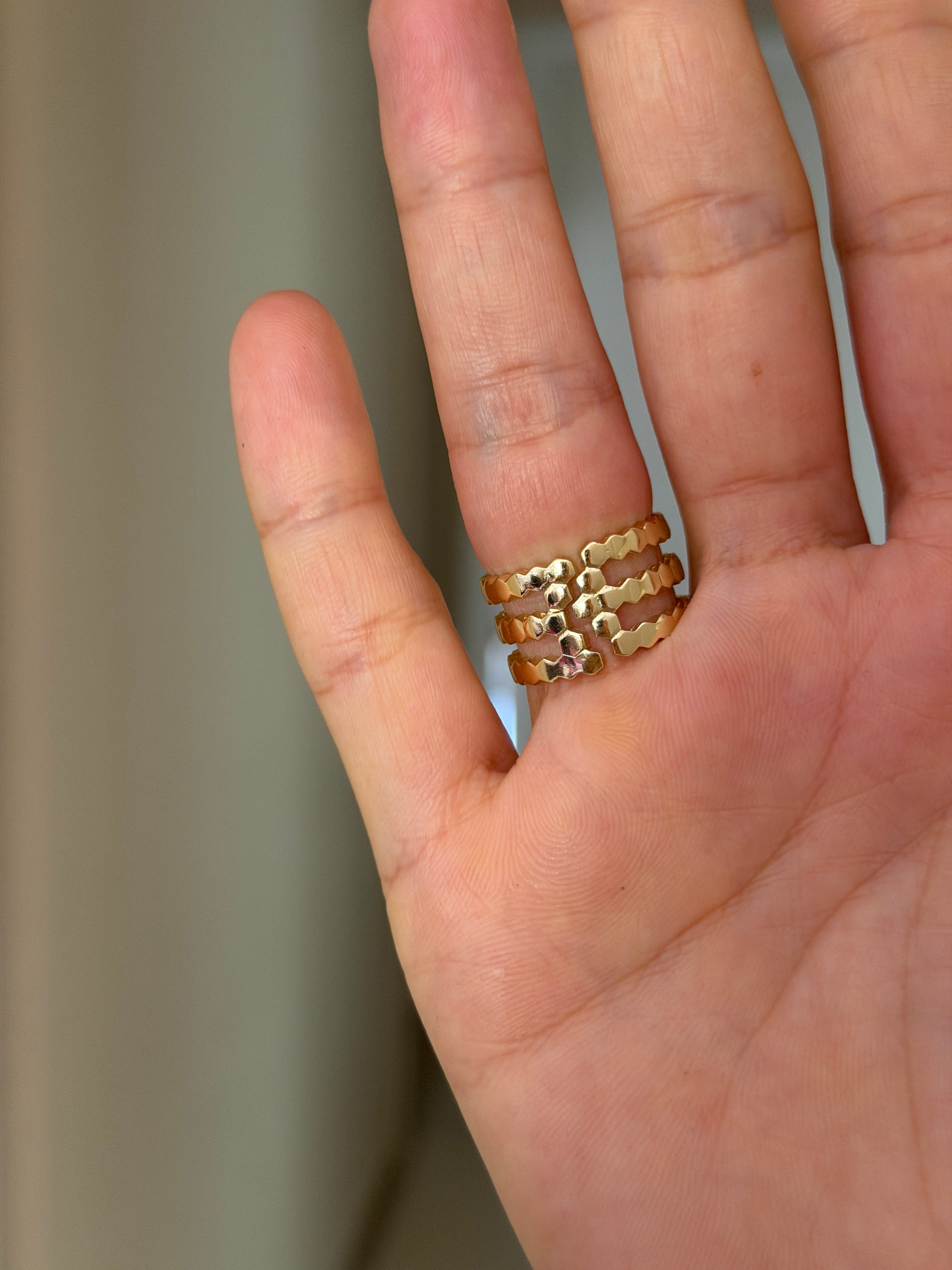 14K gold renk altın kaplama zirkon taşlı çok zarif petek görünümlü tasarım yüzük