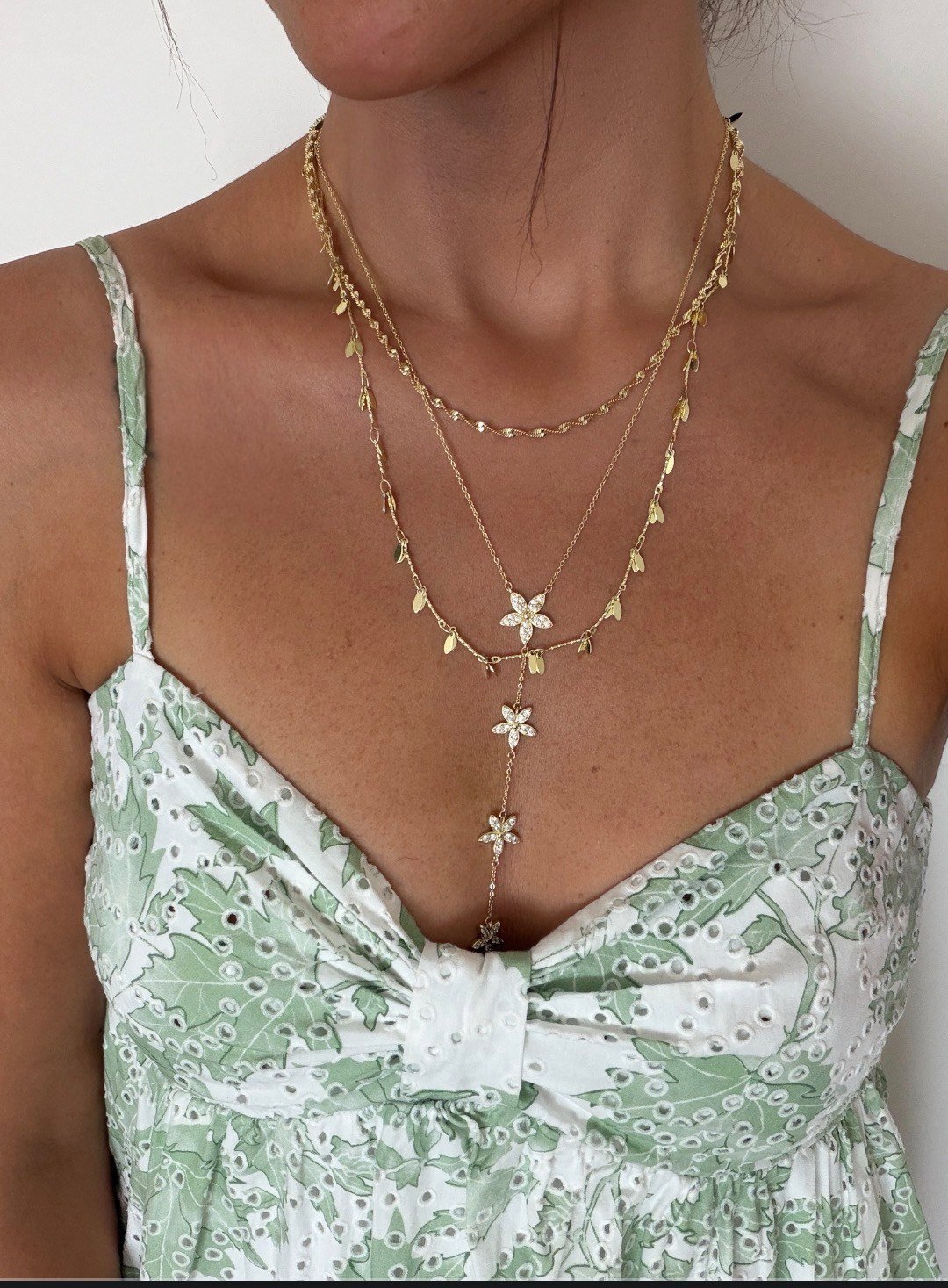 14K gold renk altın kaplama,çok şık papatya desen zirkon taşlı Y Form dekolte kolyesi ve singapur zincir 2'li kolye