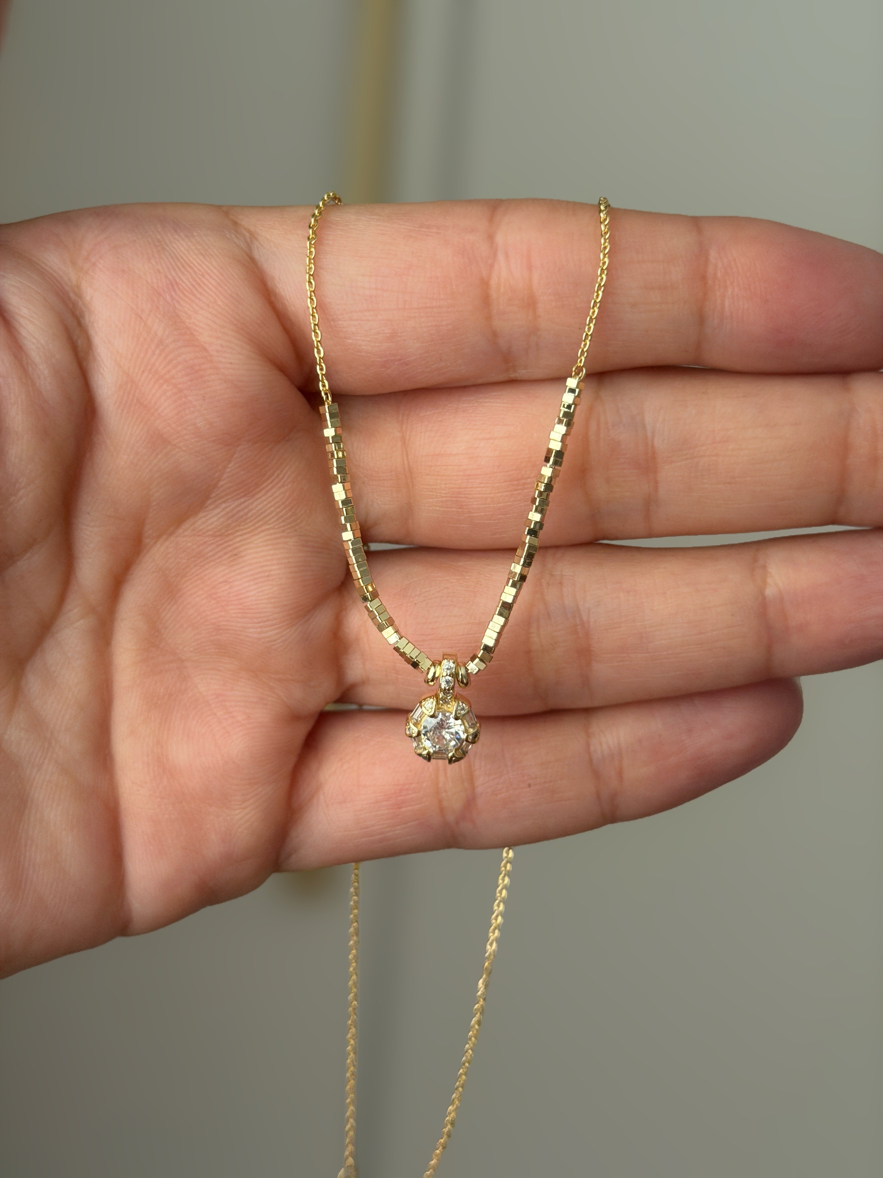 14K gold renk altın kaplama,tek taş tasarım kolye
