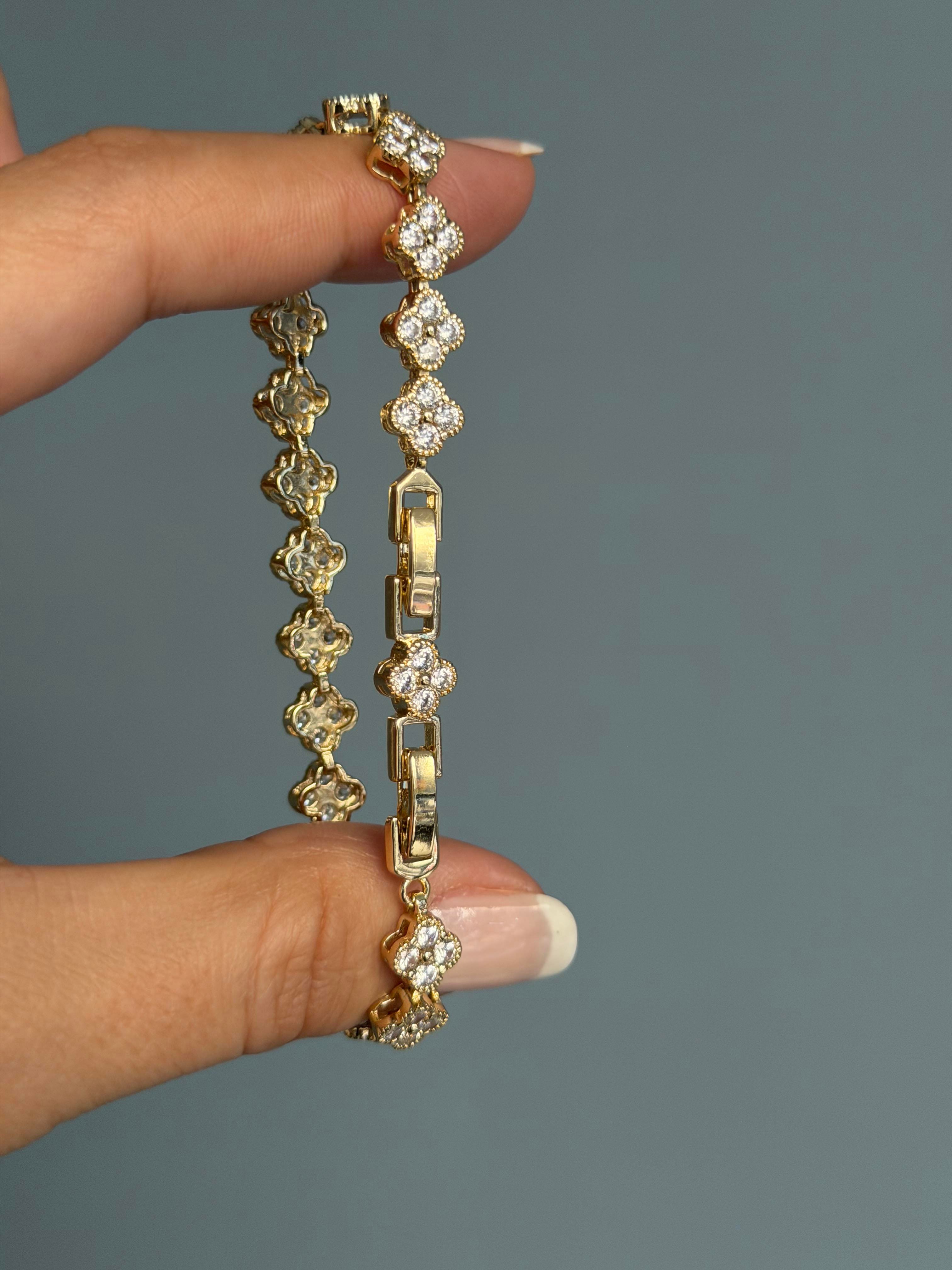 14K gold renk, VC model mükemmel işçilik ve tasarım vip kalite,Trend bileklik 🕊️