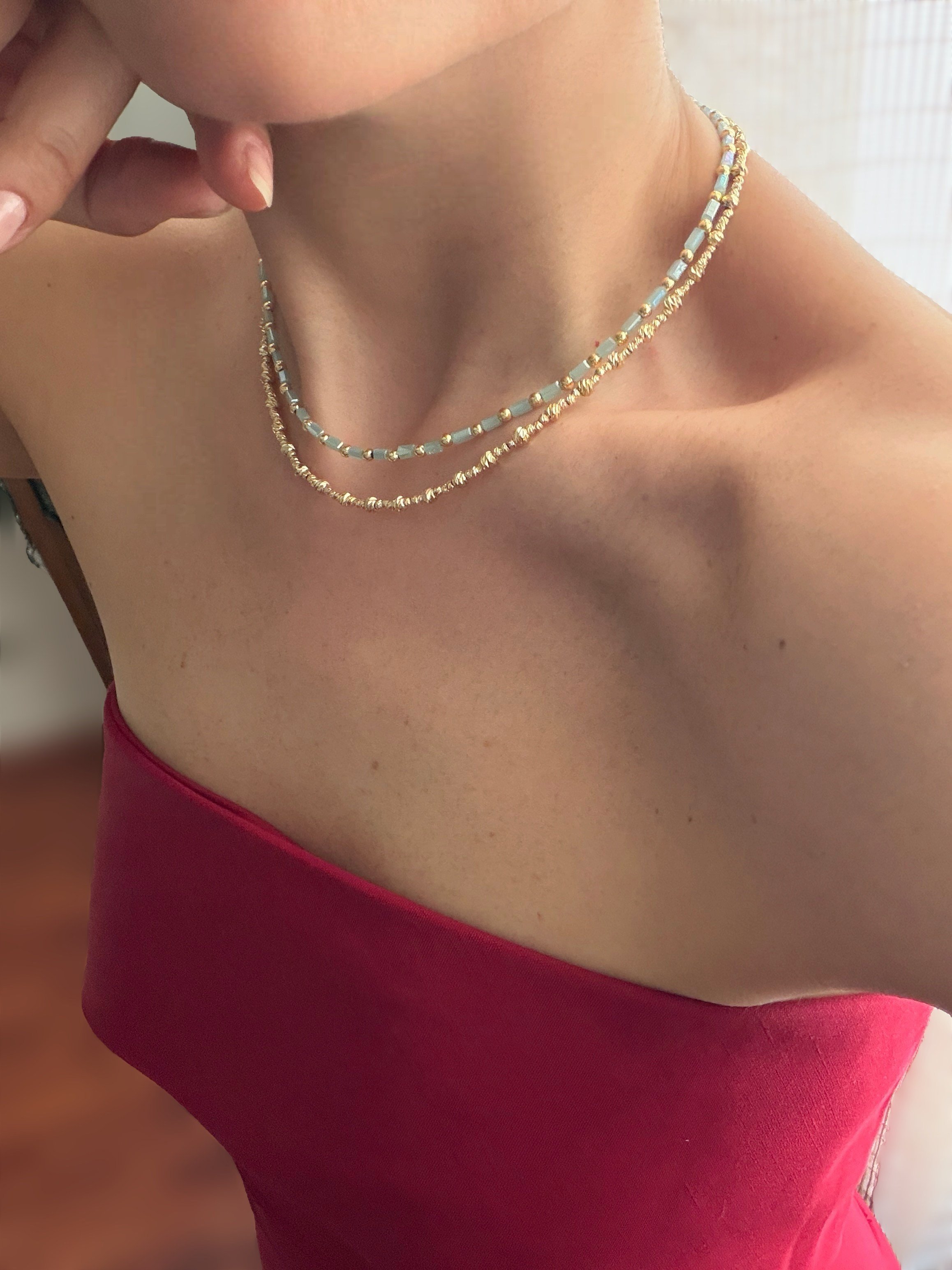 14K gold renk,dorika detaylı ve mavi doğal taşlı 2'li kolye kombini