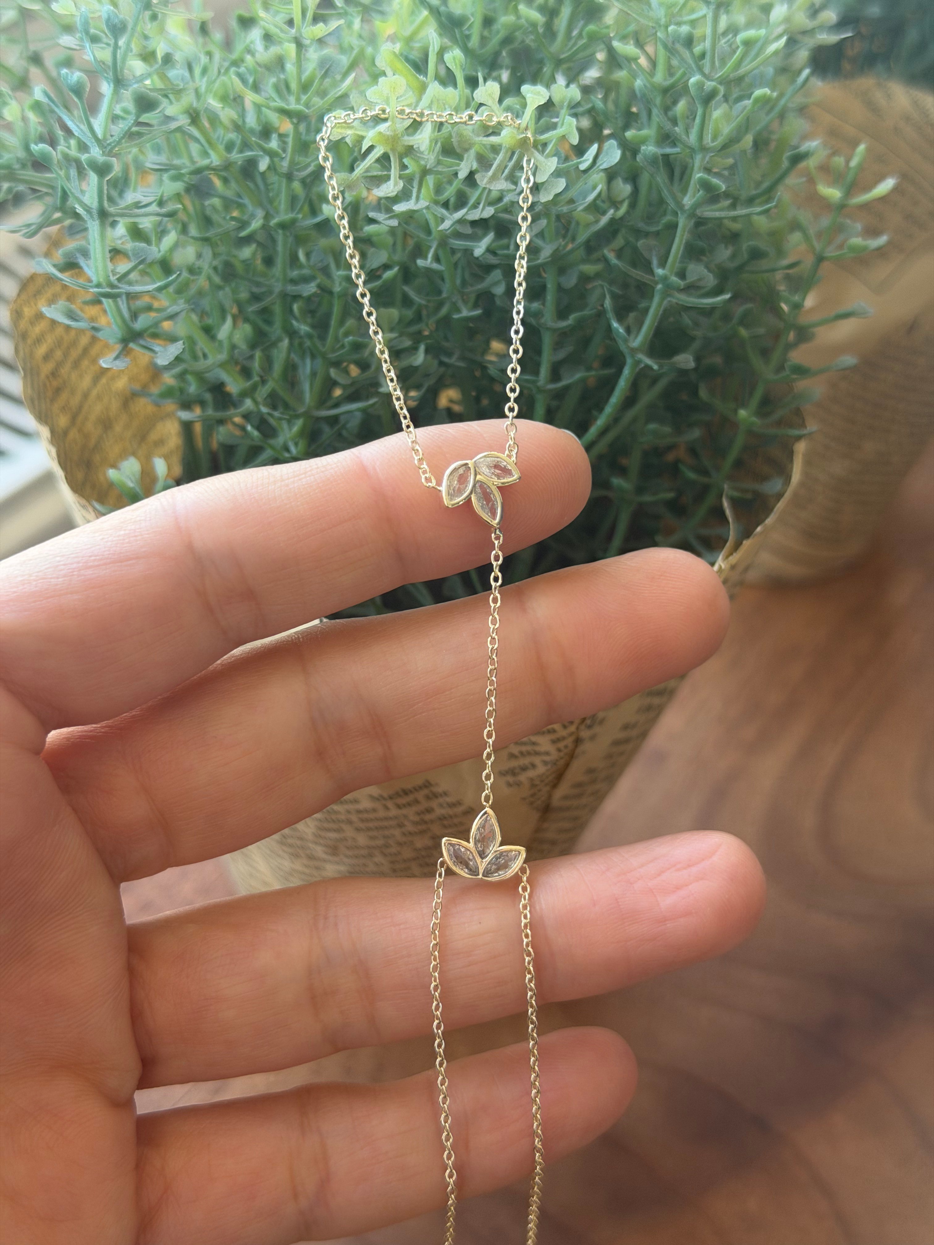 14K gold renk,nilüfer çiçeği zarif şahmeran 
