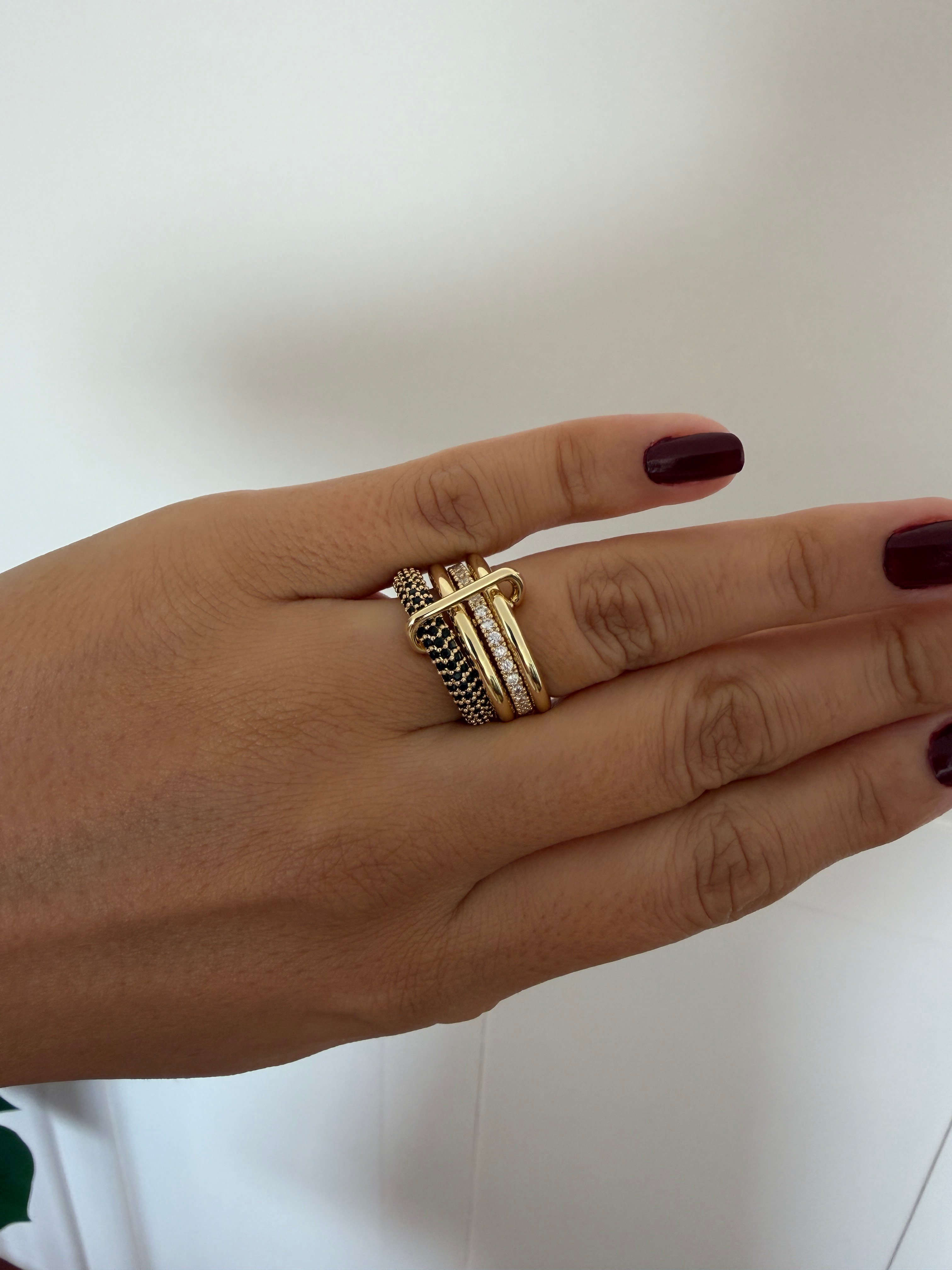 14K gold renk,standart 8 numara,çoklu ve ayrı ayrı kullanılabilir detaylı,şık bir yüzük