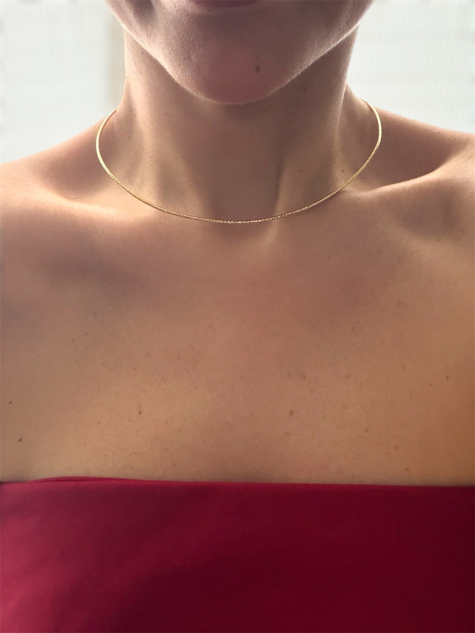 14K gold renk,tam bir kombin kolyesi. Xpng çelik parıltılı choker kolye