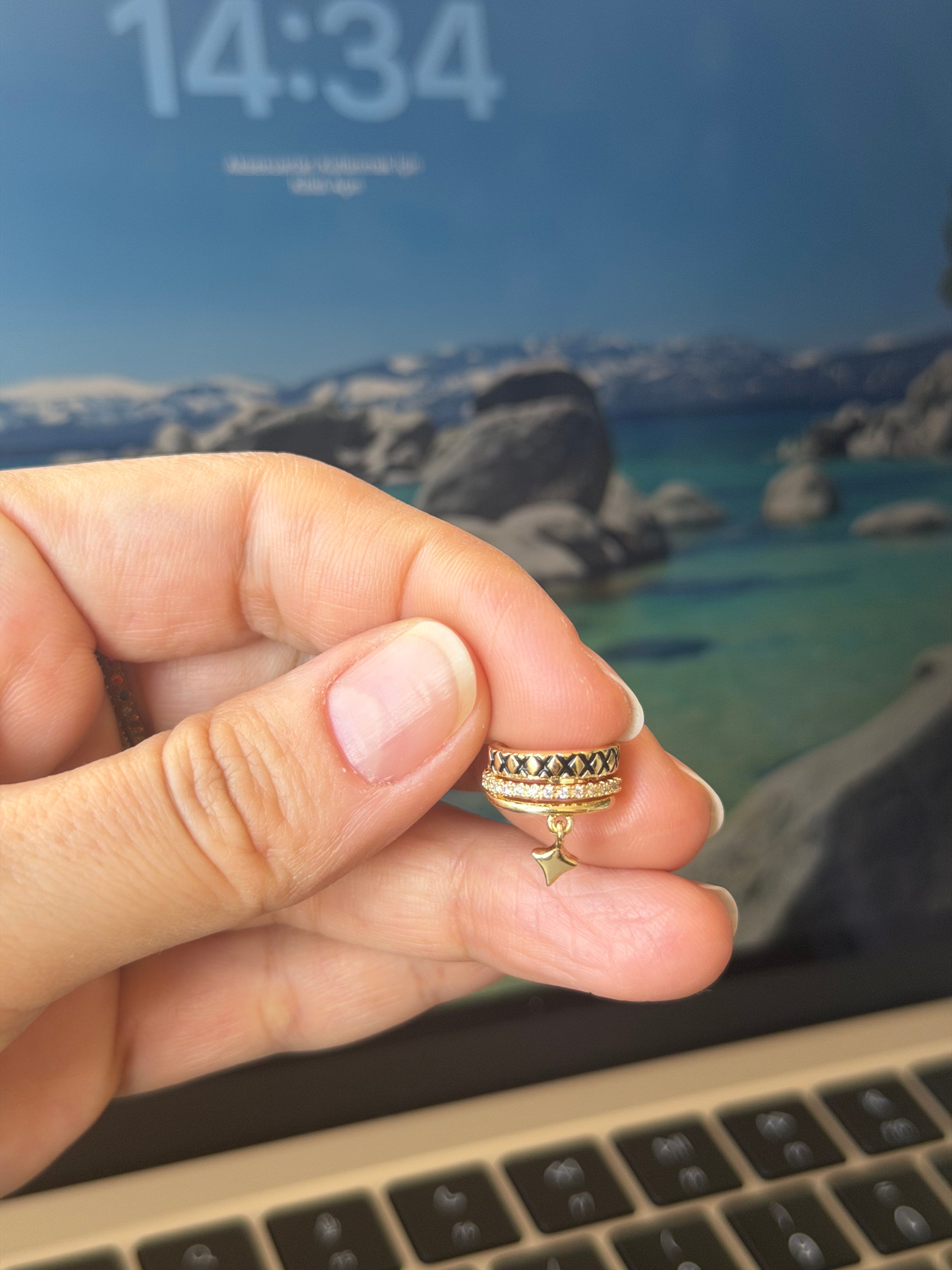 14K gold renk,tasarım earcuff